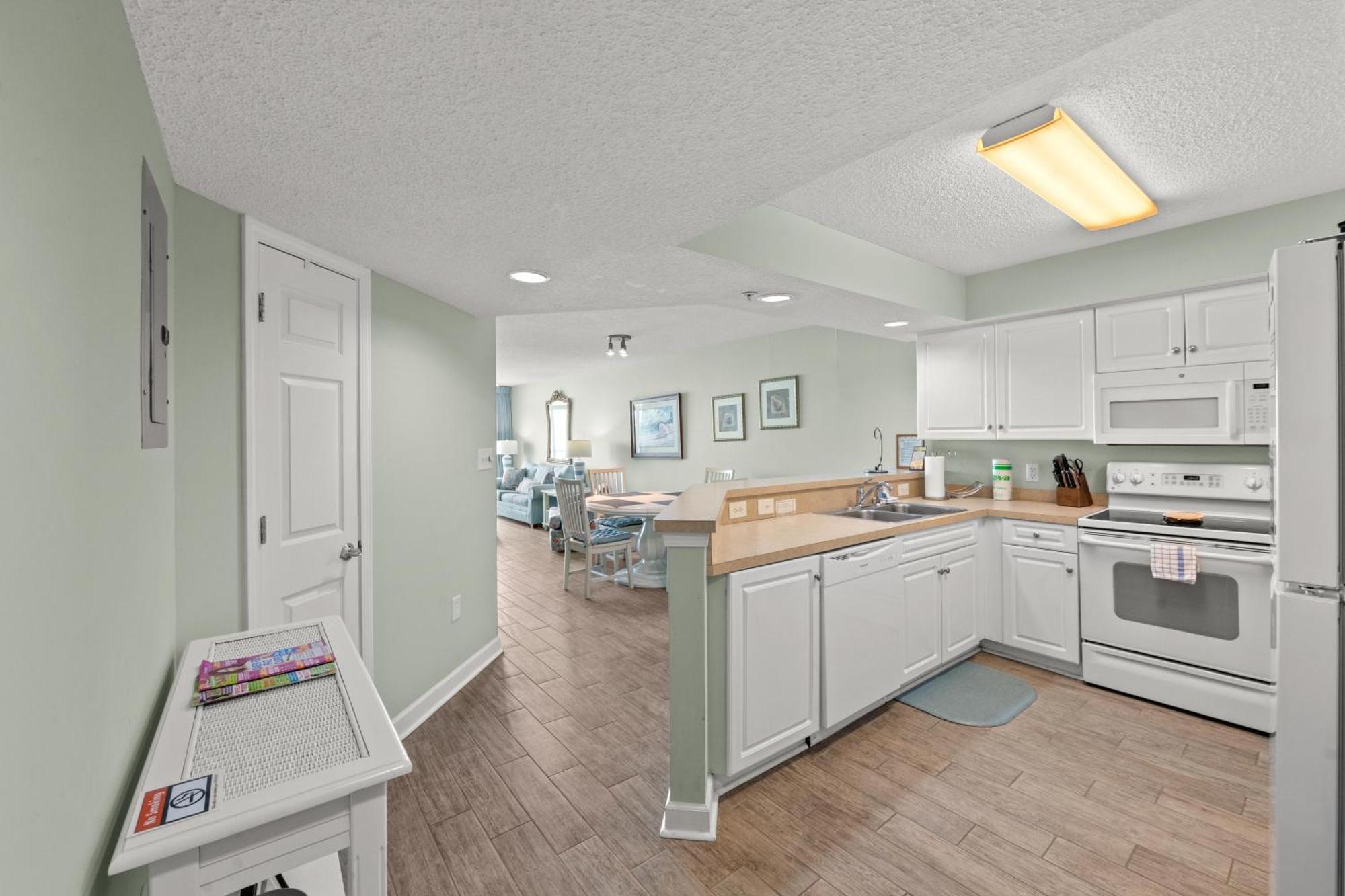 Laguna Keyes 1010 - Oceanfront - Cherry Grove Section Holiday home
