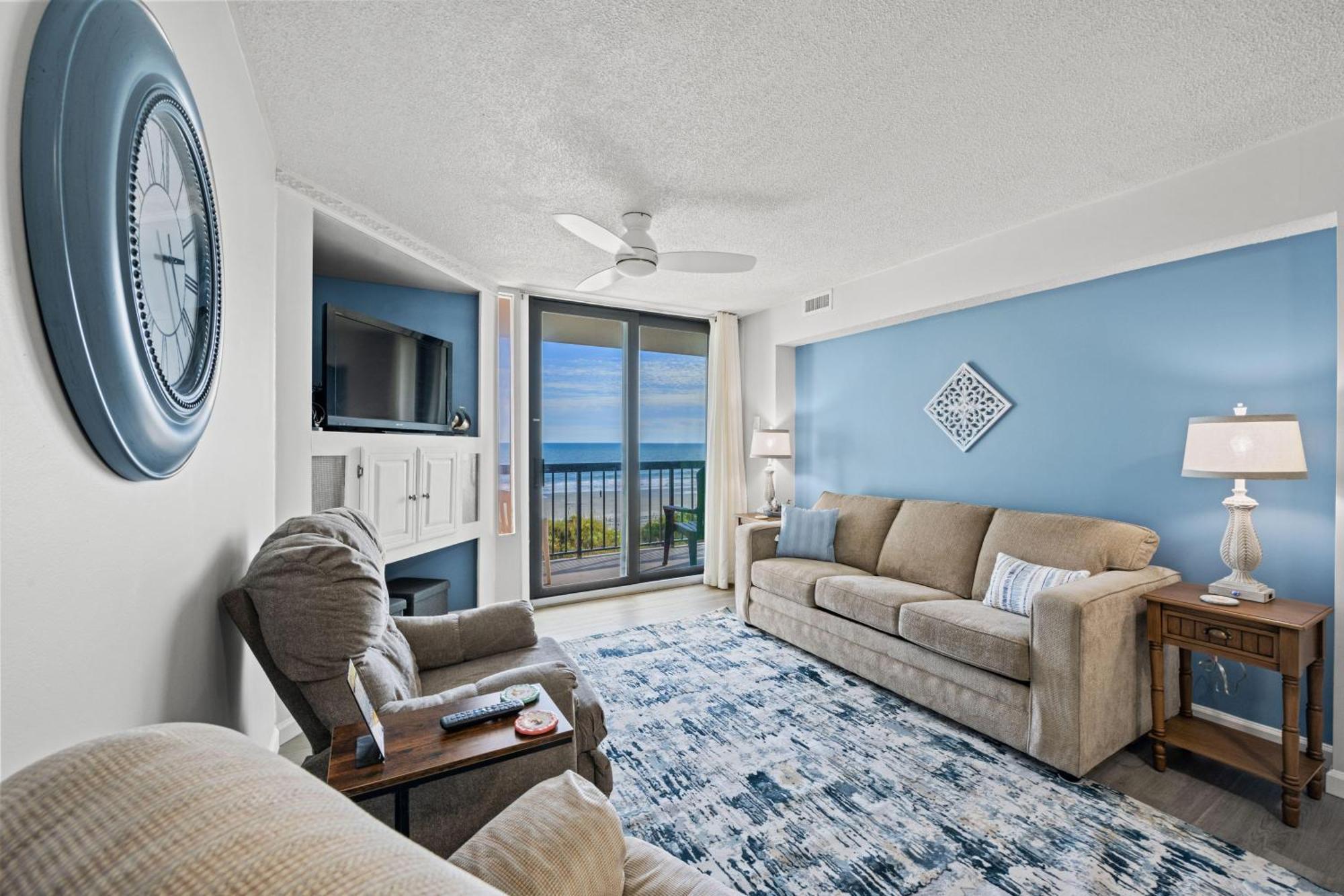 Waterpointe Ii 405 - Oceanfront - Windy Hill Section Holiday home