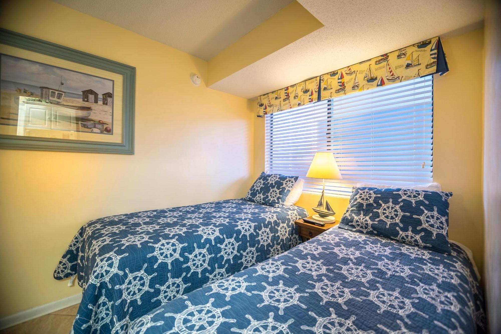 San-a-bel 212 - Oceanfront - Crescent Section