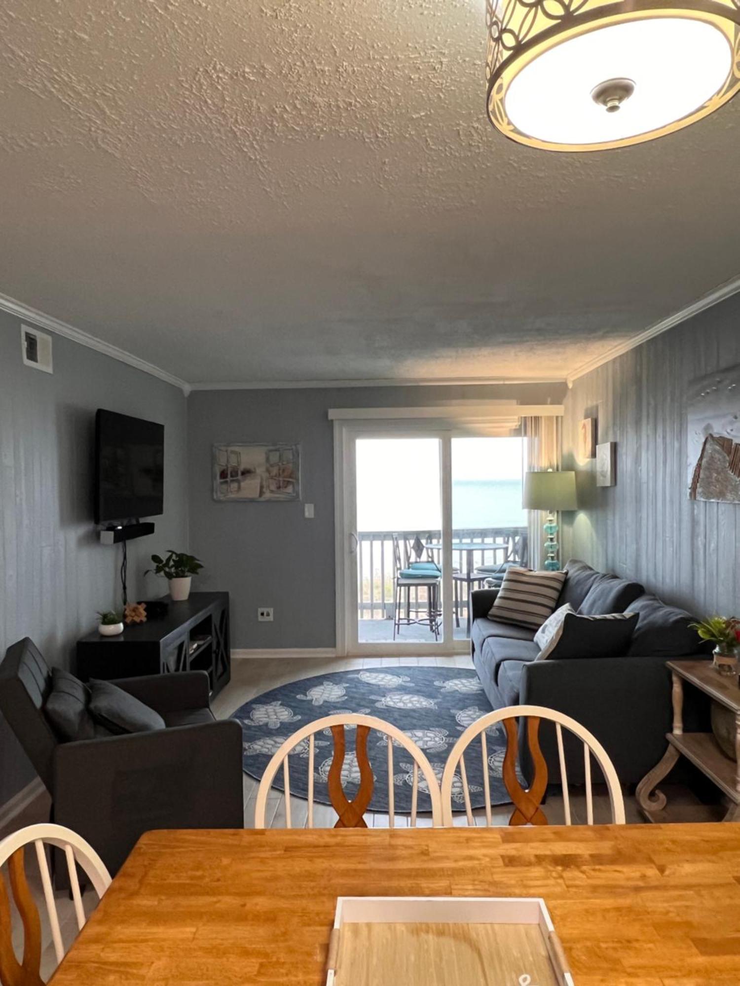 Tequila Sunrise Apartment *