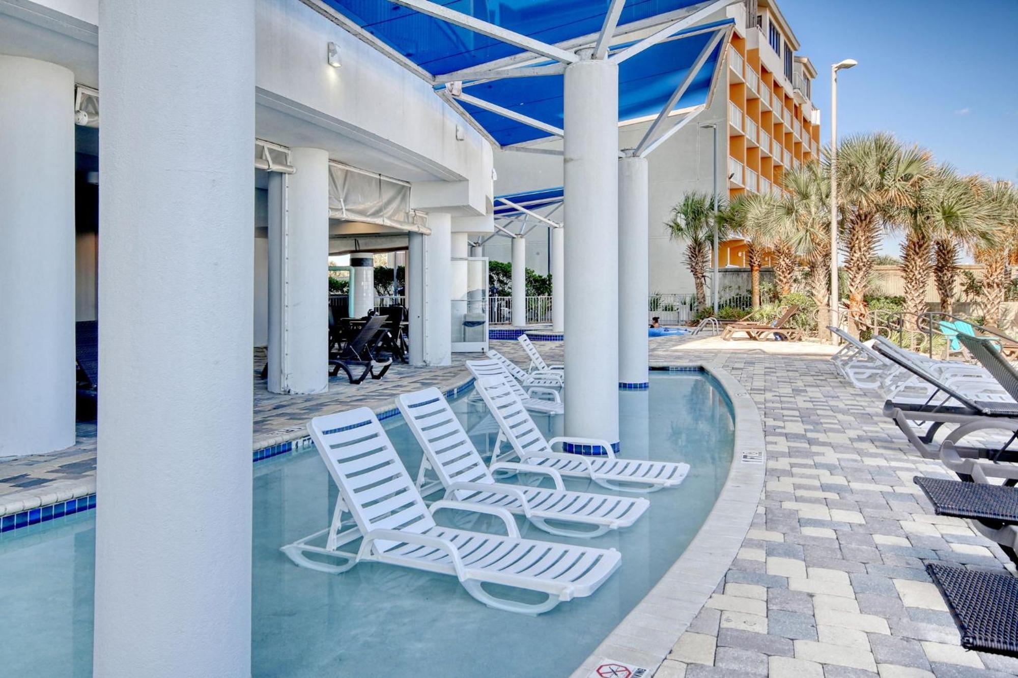 Stunning Oceanfront King On 18th Floor Centrally Located Apartment