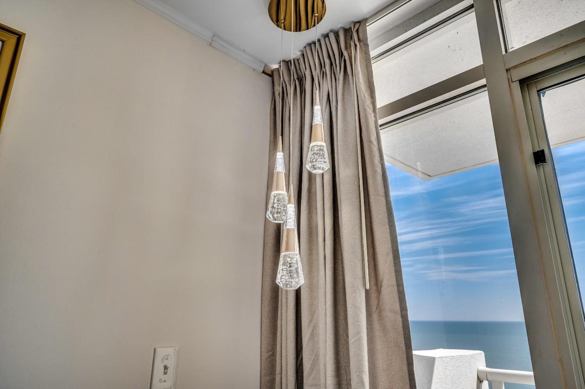 Apartment Amazing Newly Renovated Atlantica On The 9th Flloor