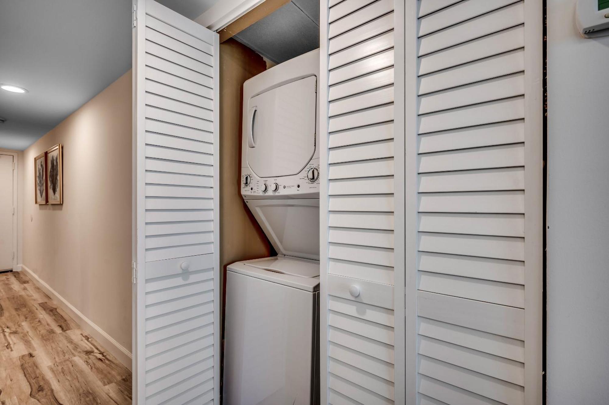 Apartment Amazing Newly Renovated Atlantica On The 9th Flloor