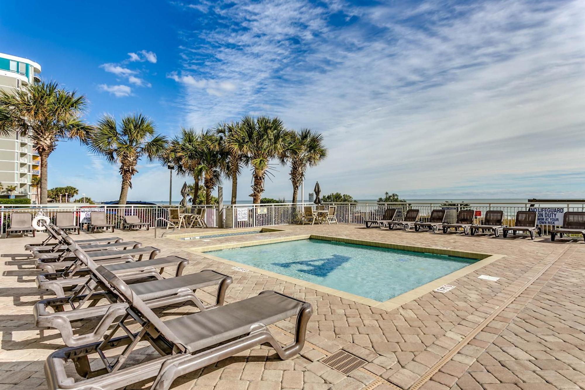 Amazing Newly Renovated Atlantica On The 9th Flloor
