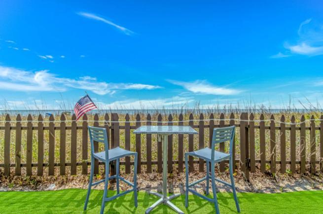 Holiday home Beautifully Updated 1 Bedroom Suite! Dunes 2746 *
