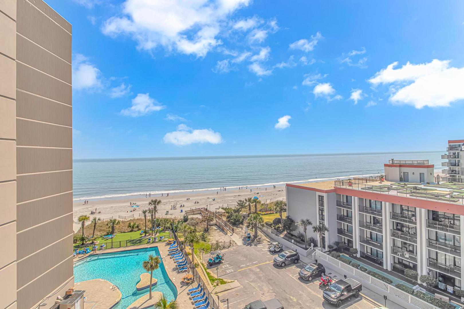 Beautifully Updated 1 Bedroom Suite! Dunes 2746 *