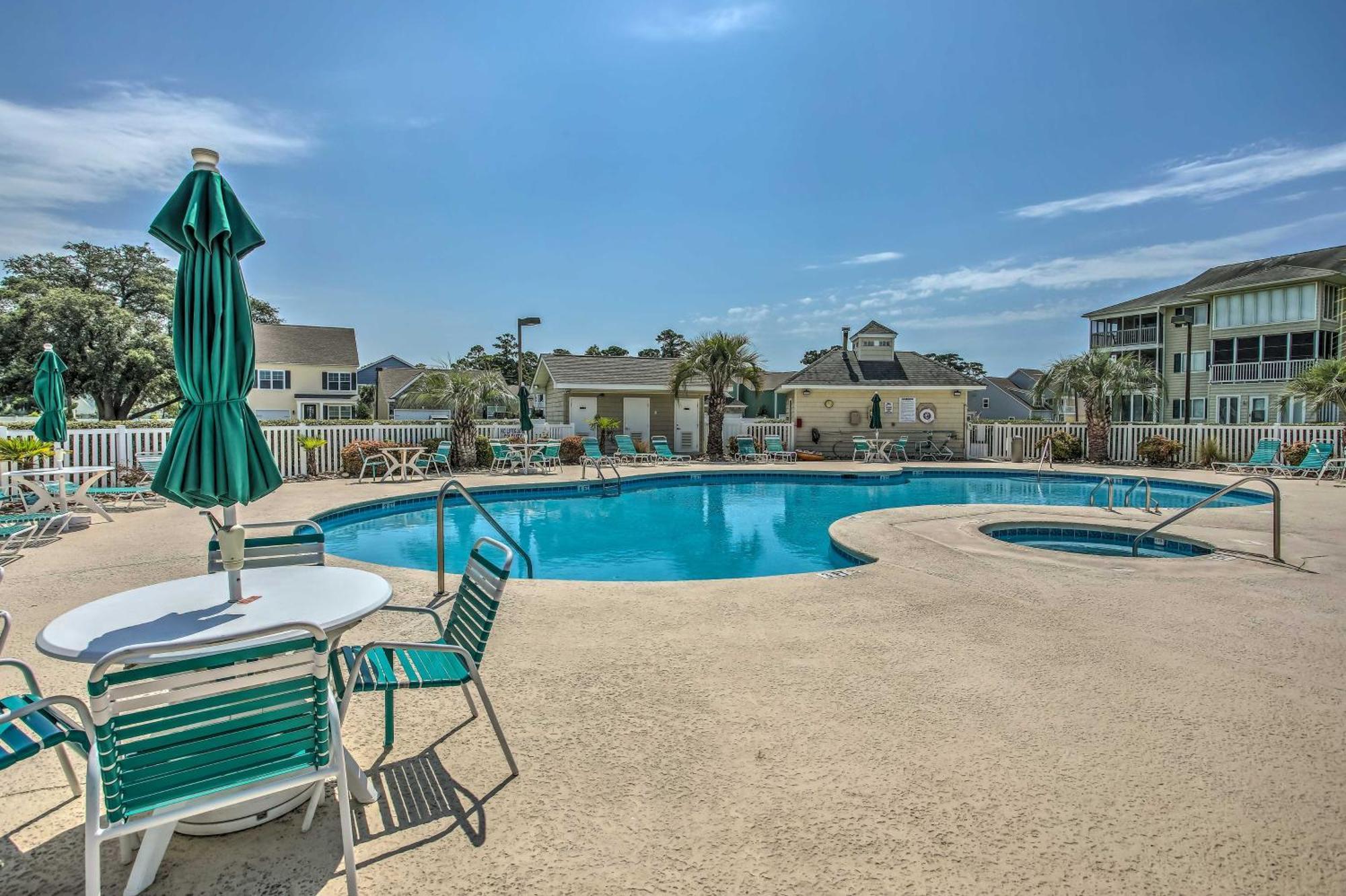 Myrtle With Pickleball And Pool Access Apartment