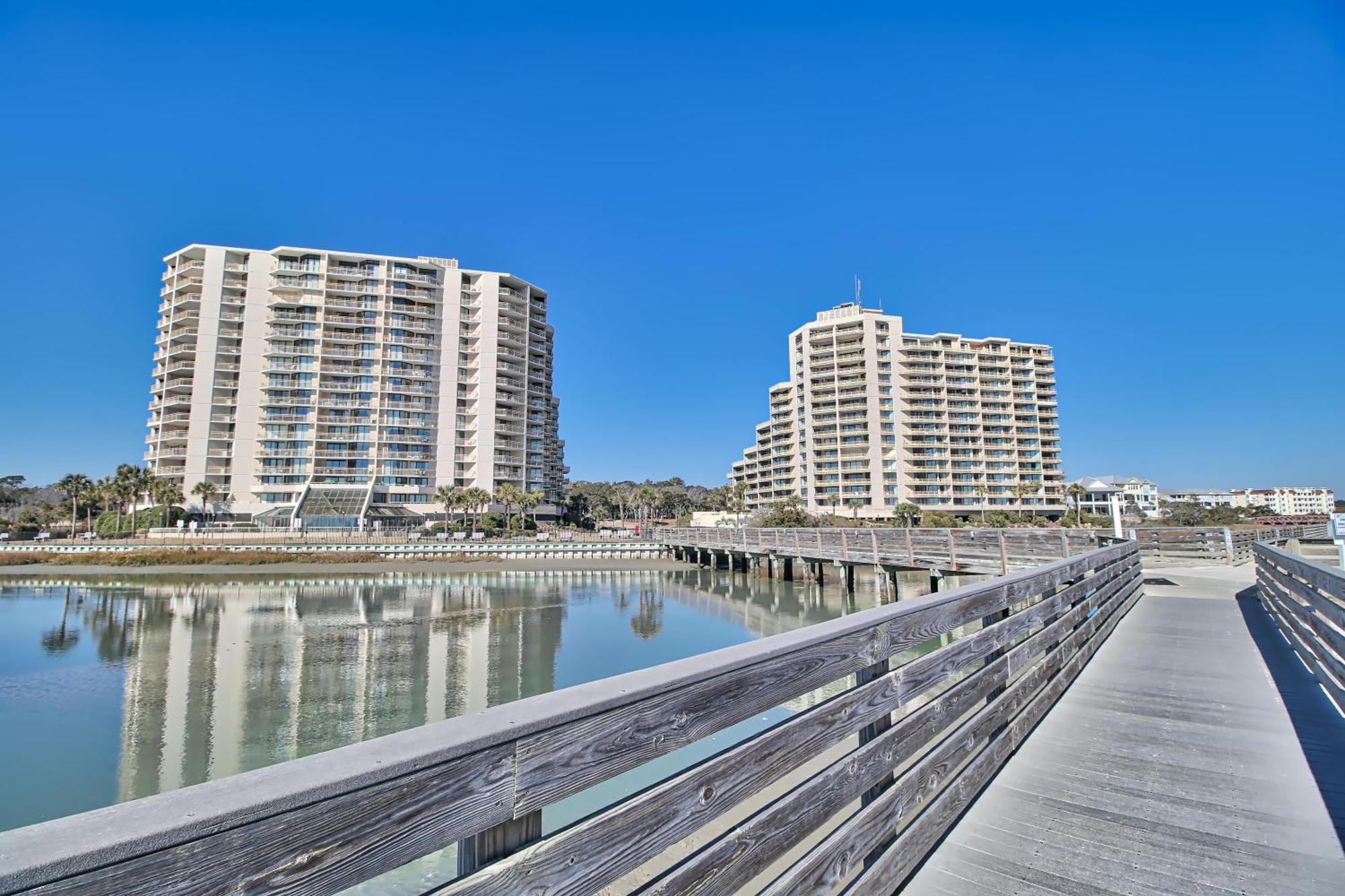 Ocean Creek E8 -oceanfront - Windy Hill Holiday home