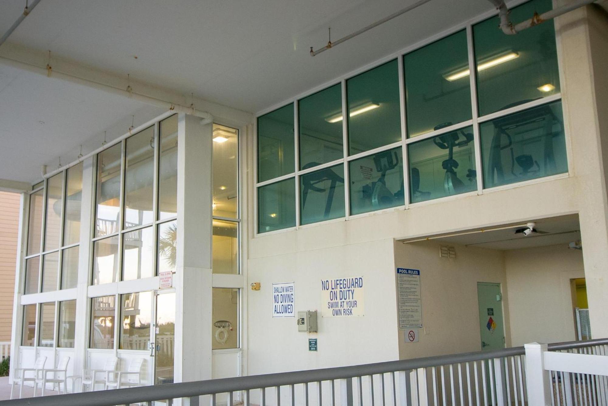 Laguna Keyes 1010 - Oceanfront - Cherry Grove Section Holiday home *