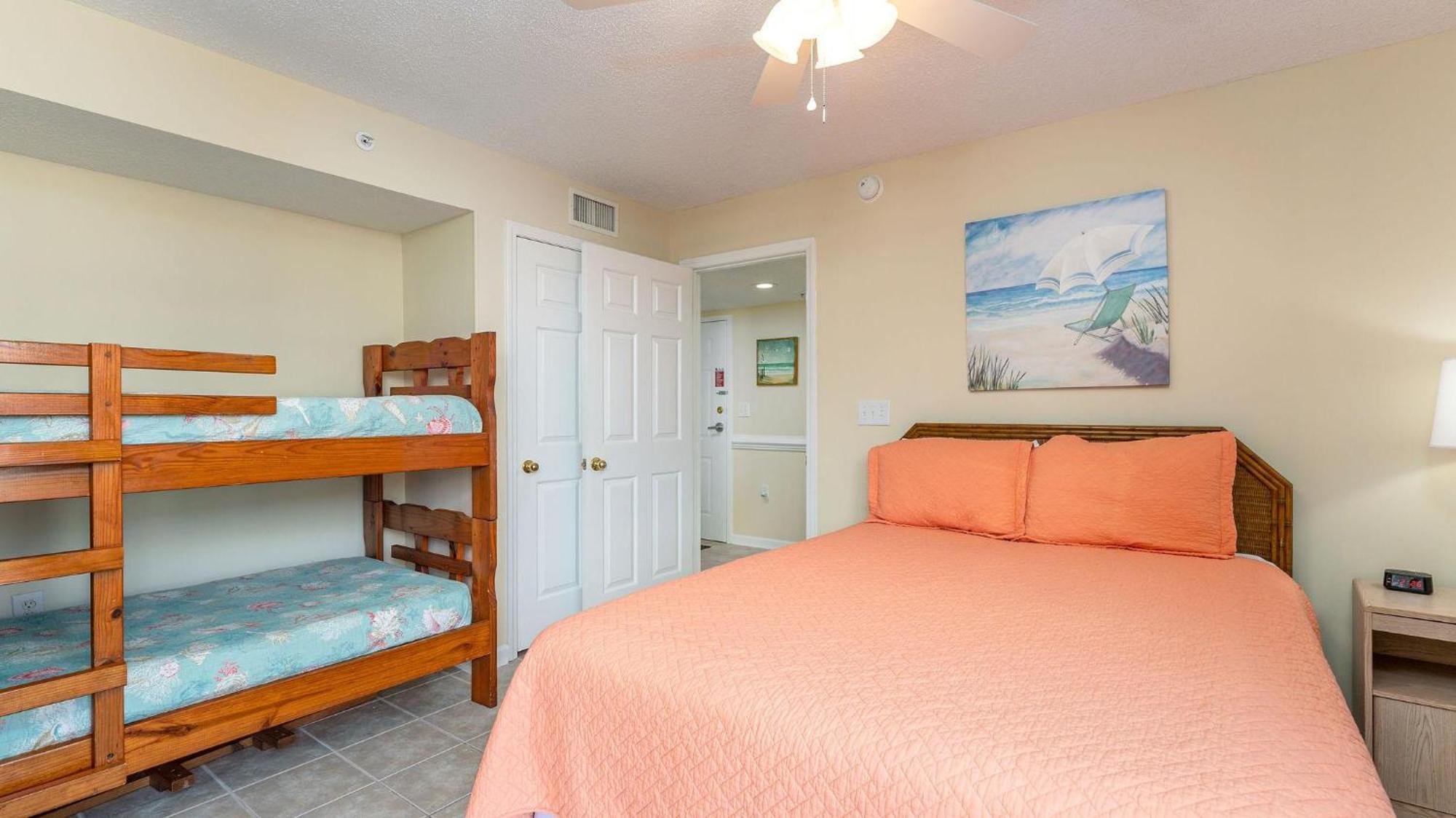 Holiday home Ocean Bay Club 101 - Oceanfront - Ocean Drive Section