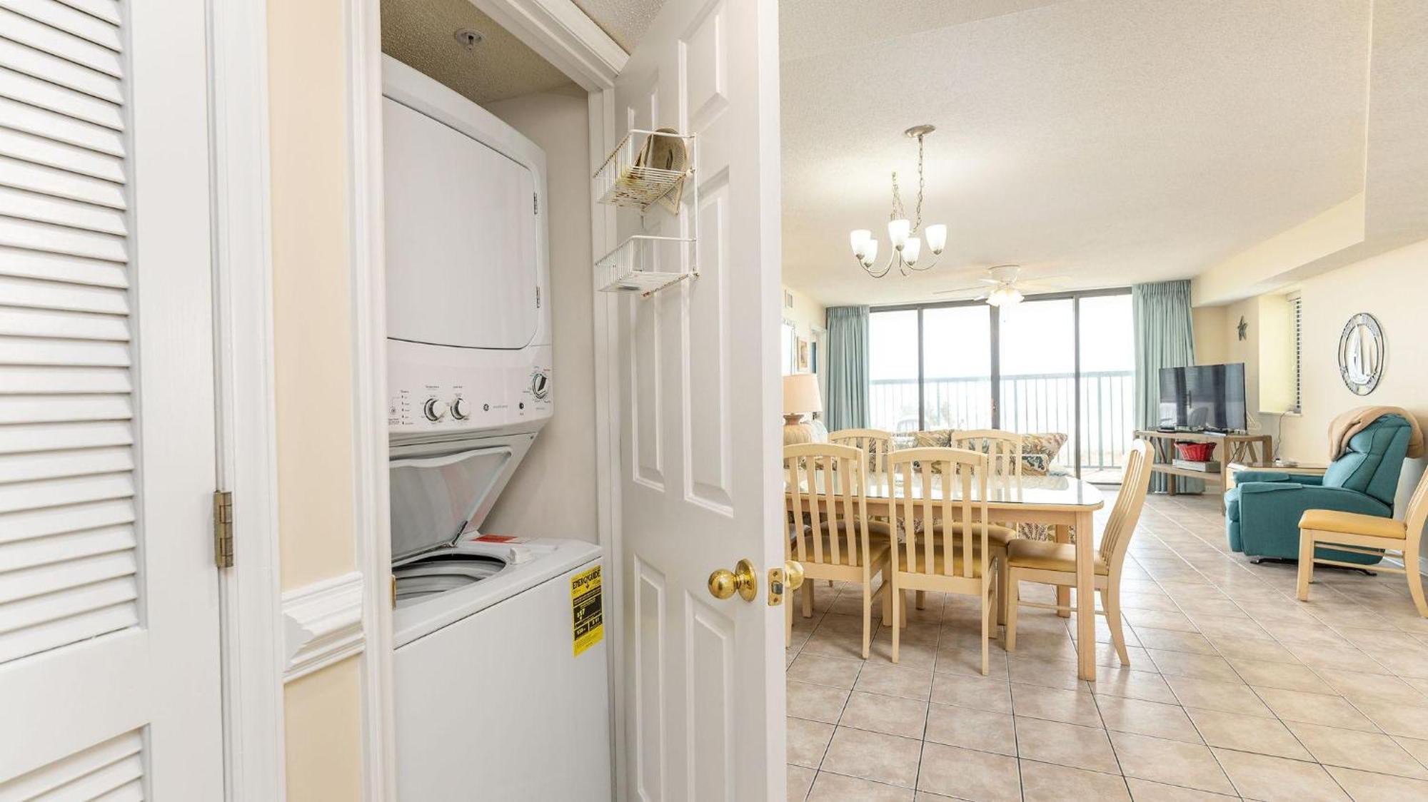 Ocean Bay Club 101 - Oceanfront - Ocean Drive Section Holiday home *