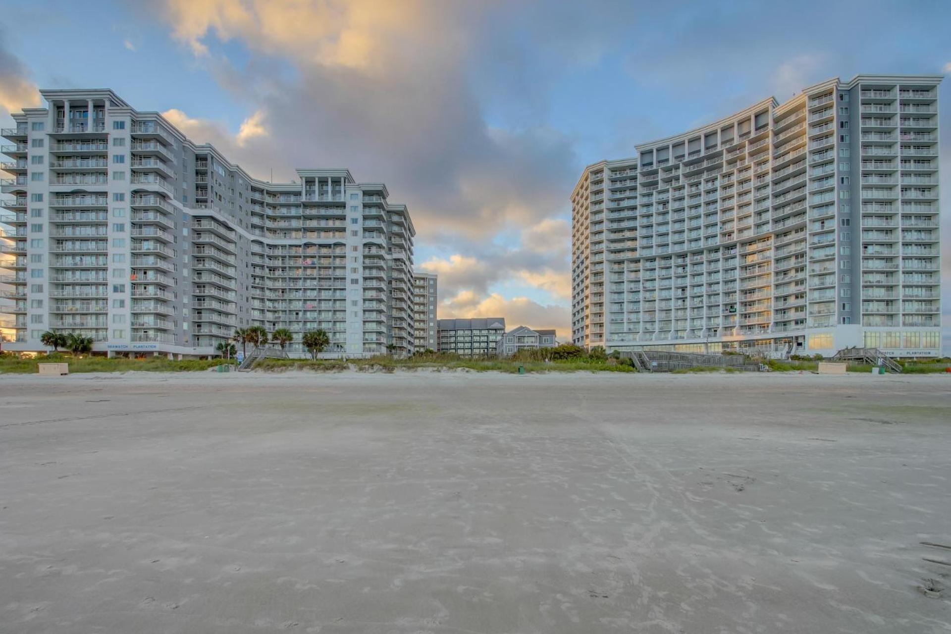 Seawatch 908 Ocean Front-shore Drive Section