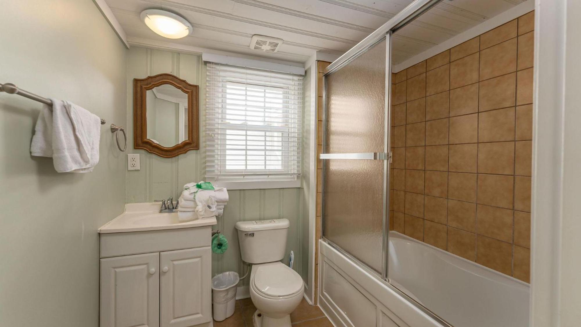 Ocean Pearl - 2nd Row - House - Crescent Holiday home