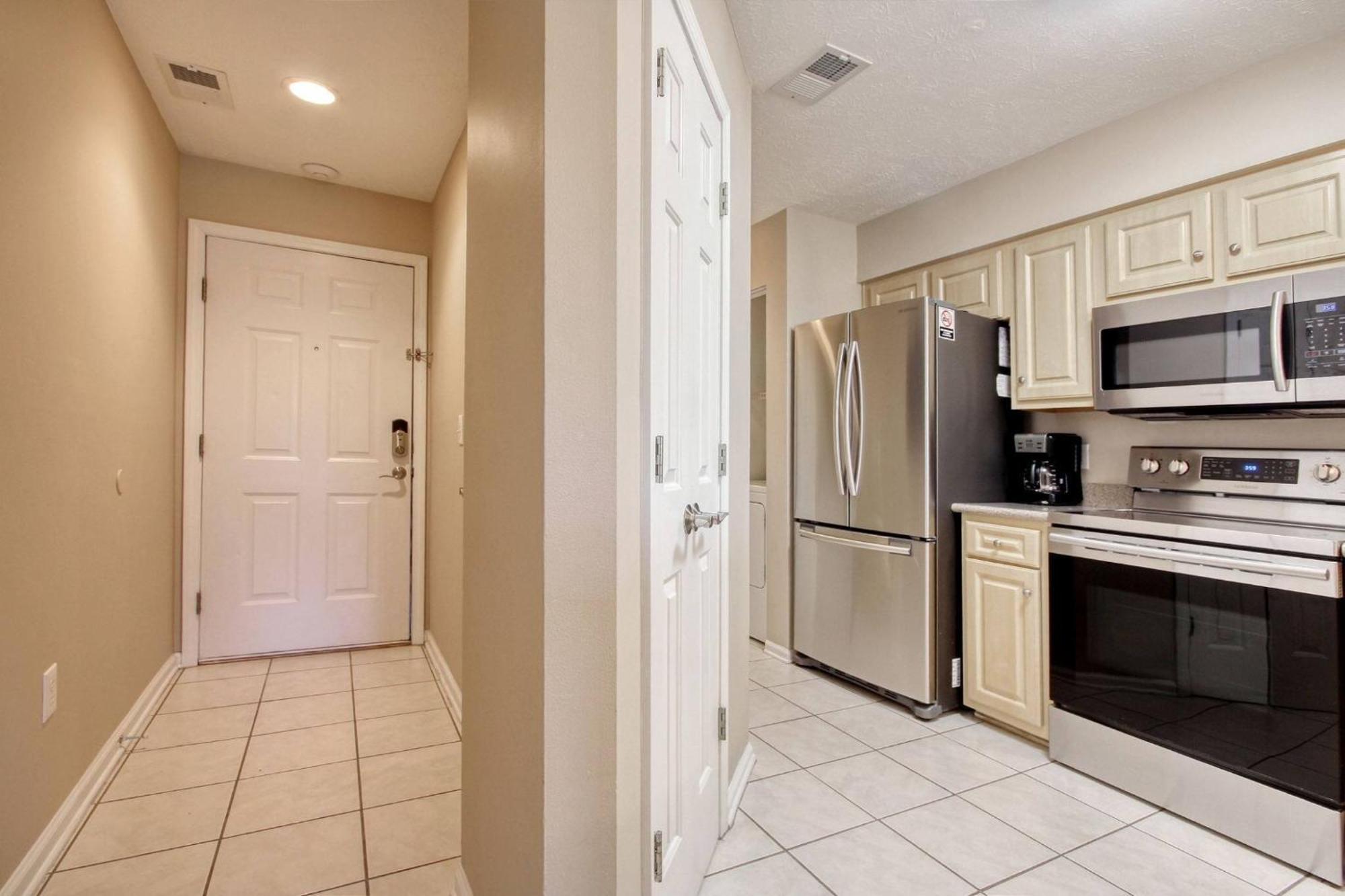 Waterway Views Apartment *
