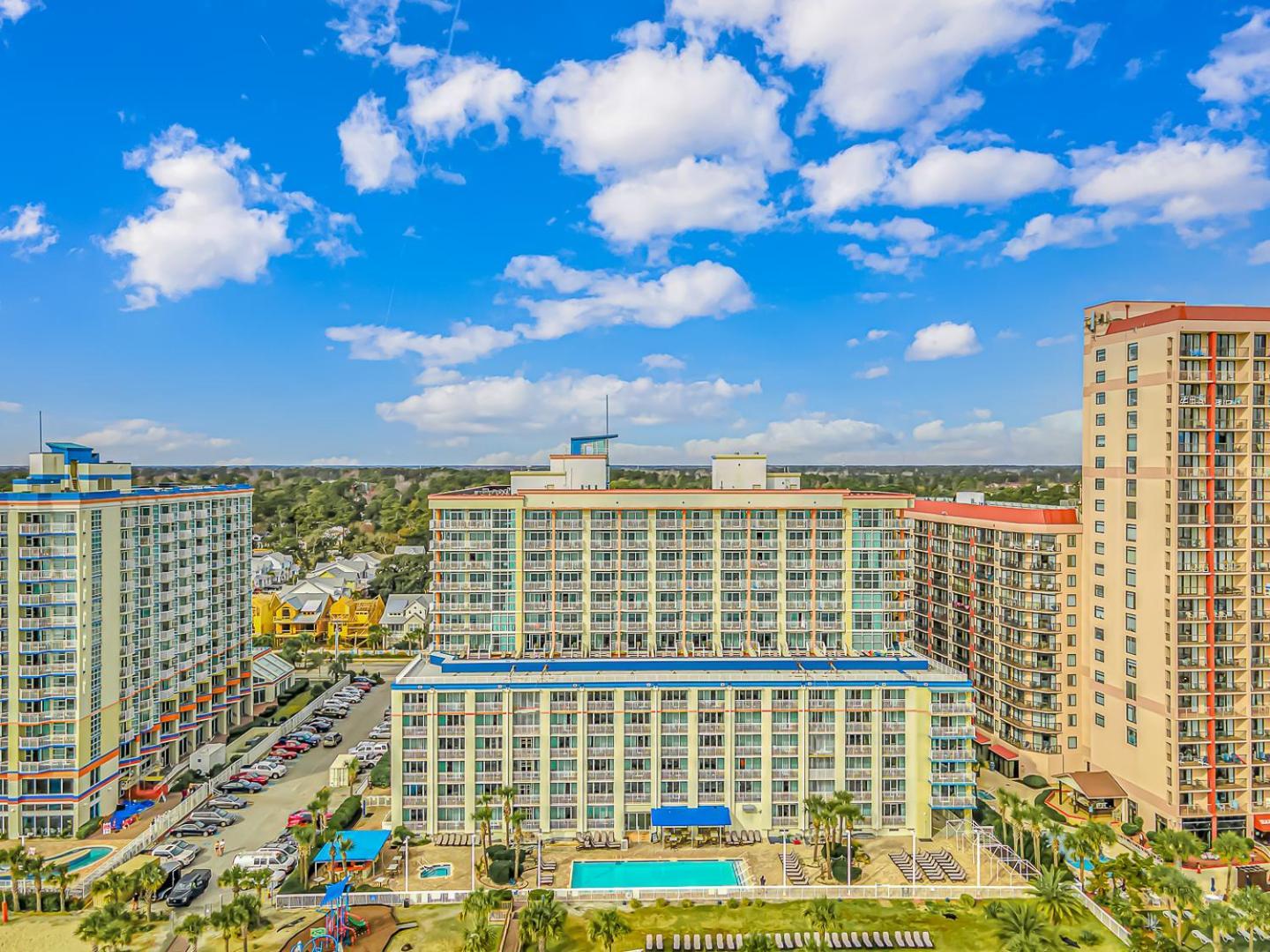 Luxury Penthouse Suite! Led Fireplace-completely Remodeled! Indoor Waterpark! Dunes Village 1405