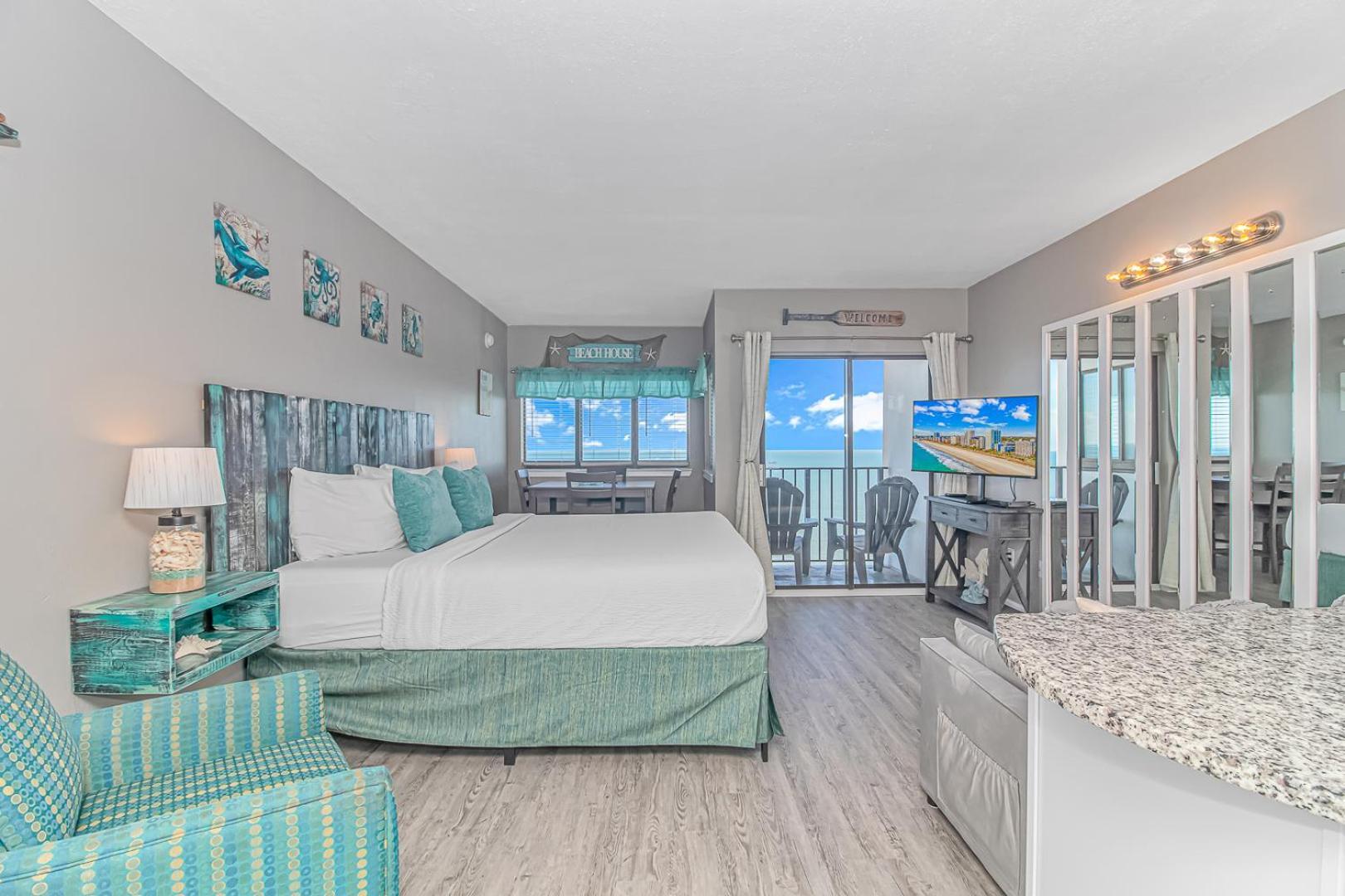 Nicely Updated Direct Ocean Front With Panoramic Views Palace 2101 *
