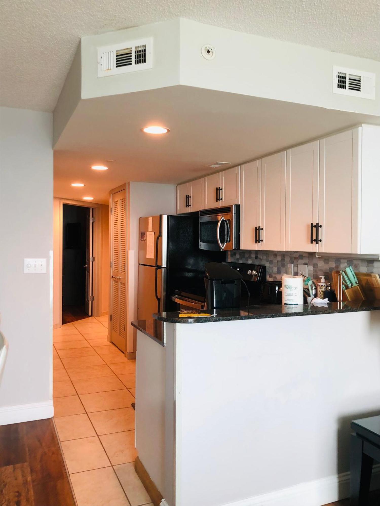 Luxury 2 Beds 2 Bath Ocean Front Aparthotel