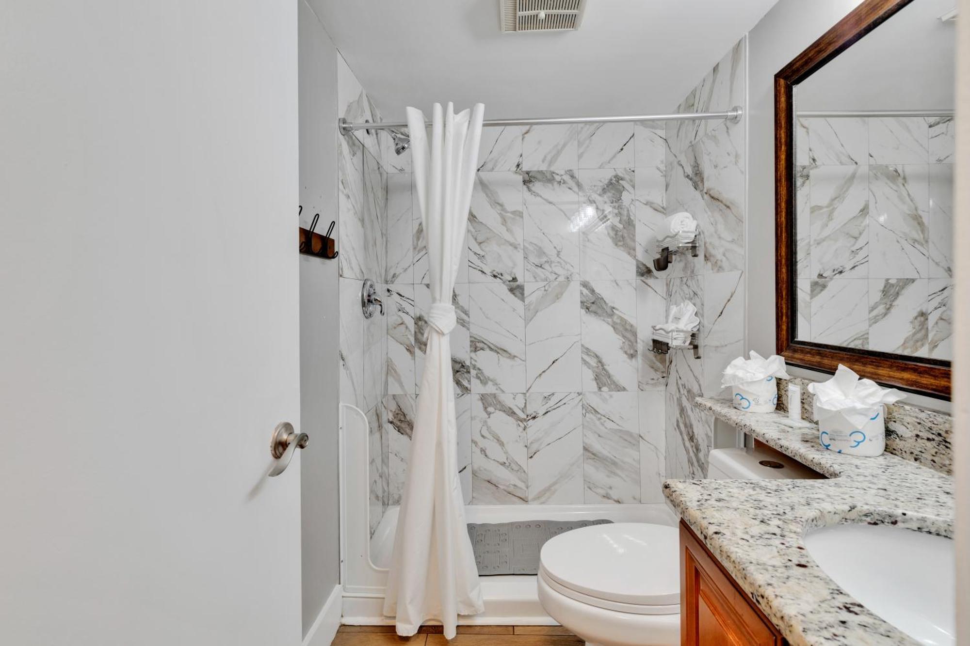 Hosteeva Oceanfront Studio W Pool, Oceanfront Fire Pit And More * Myrtle Beach