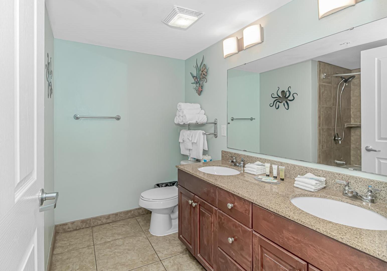 Modern And Fun! 3 Bedroom With Indoor Waterpark And Slides! Sleeps 12! Dunes Village 338 Myrtle Beach