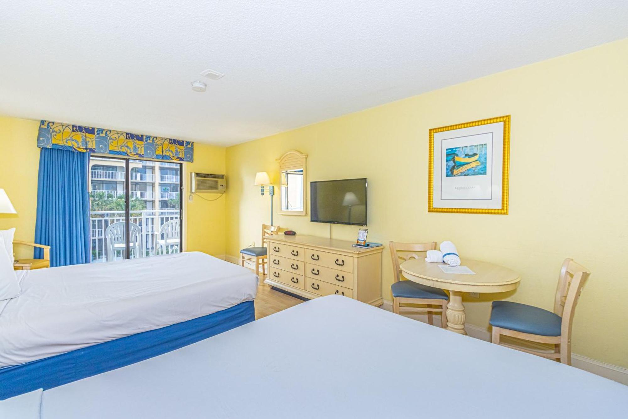 Ocean View Double Queen Suite! Sea Mist 50401 - Perfect For 2-4 Guests! Holiday home