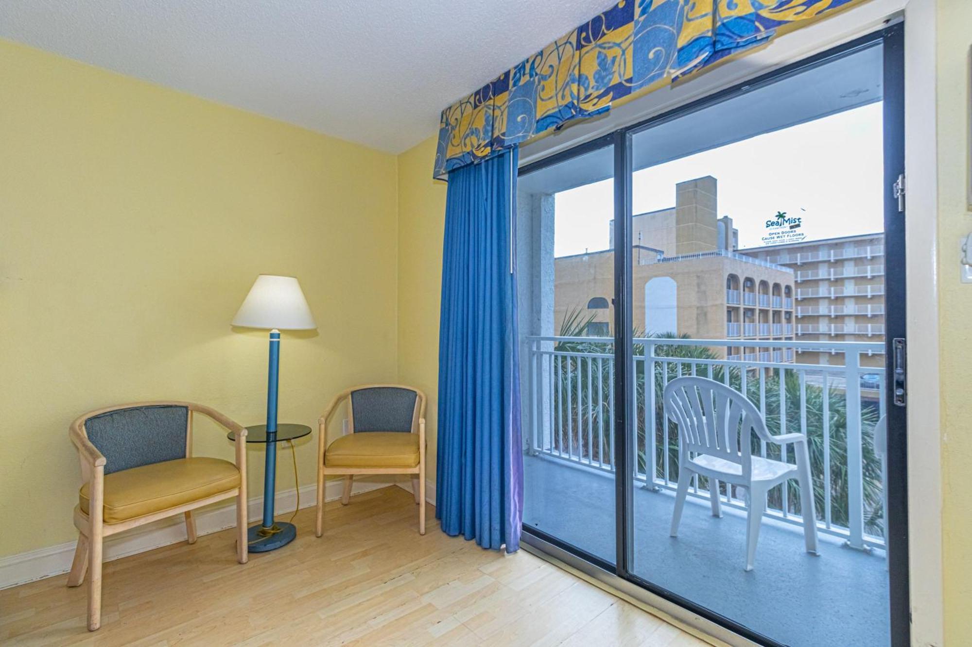 Ocean View Double Queen Suite! Sea Mist 50401 - Perfect For 2-4 Guests! Holiday home