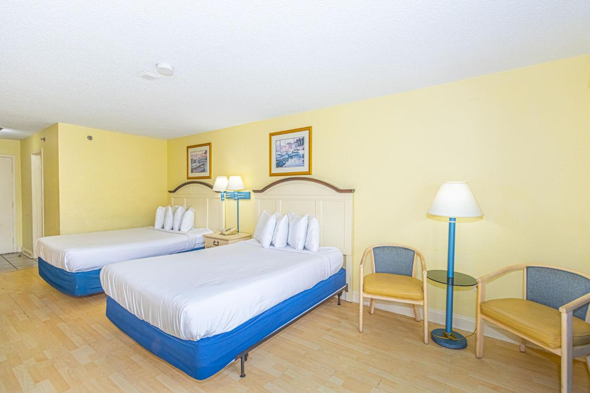 Ocean View Double Queen Suite! Sea Mist 50401 - Perfect For 2-4 Guests! Holiday home Myrtle Beach