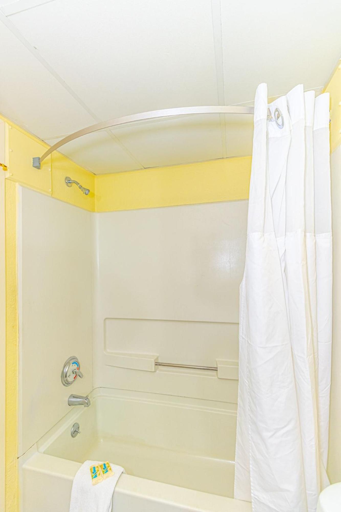 Ocean View Double Queen Suite! Sea Mist 50401 - Perfect For 2-4 Guests! Myrtle Beach
