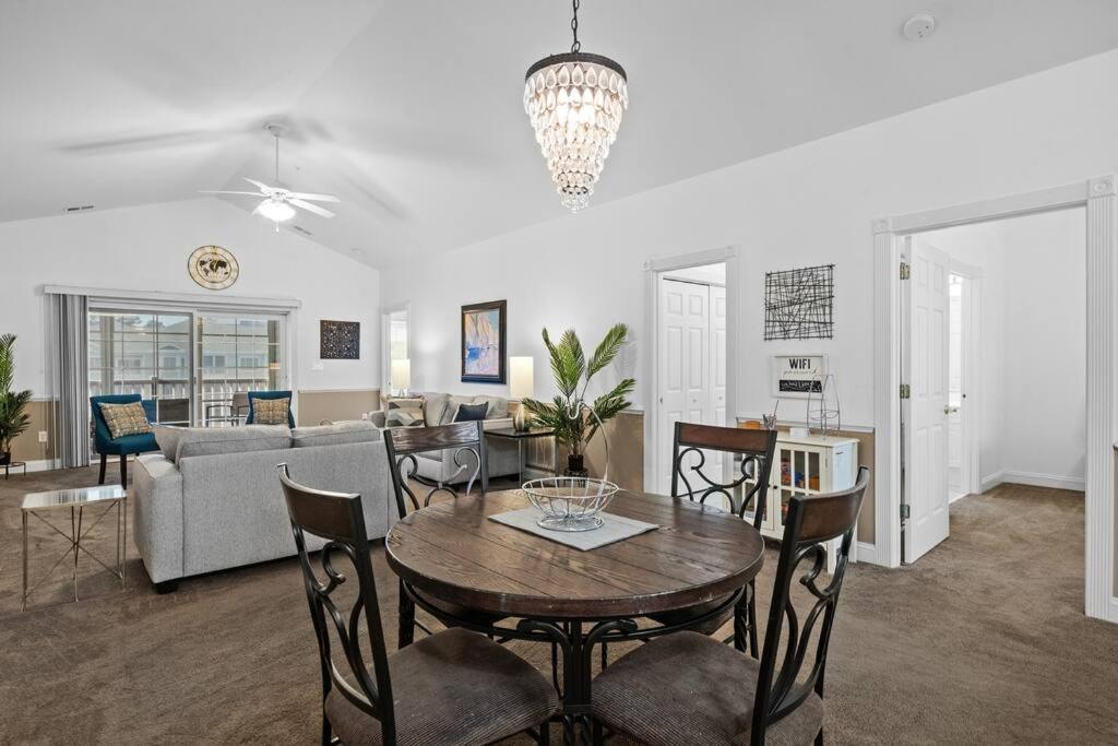 Apartment New! Centrally Located 3br Golf And