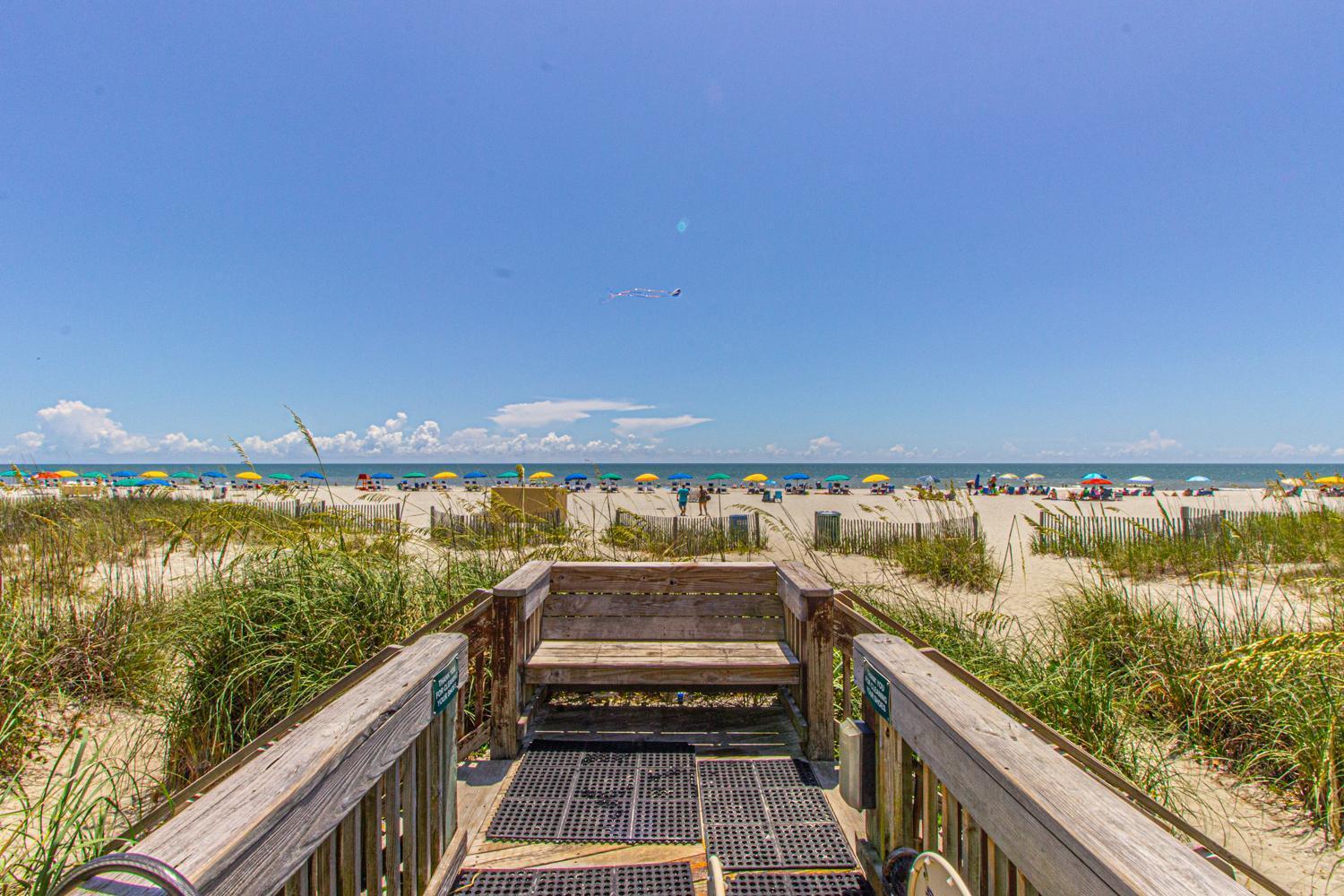 Apartment Colony Oceanfront 1bed/1ba Free Wifi & Parking *