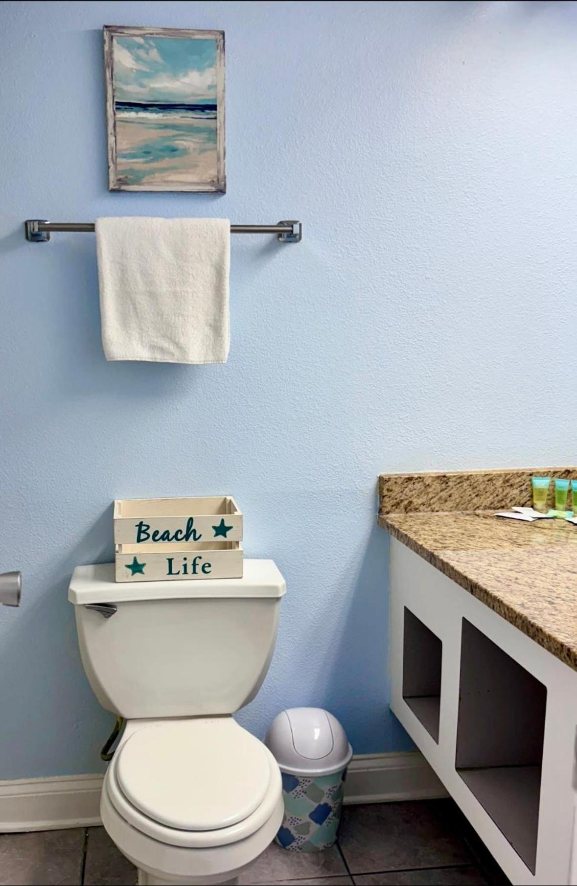 Oceanfront Efficiency T506 Apartment