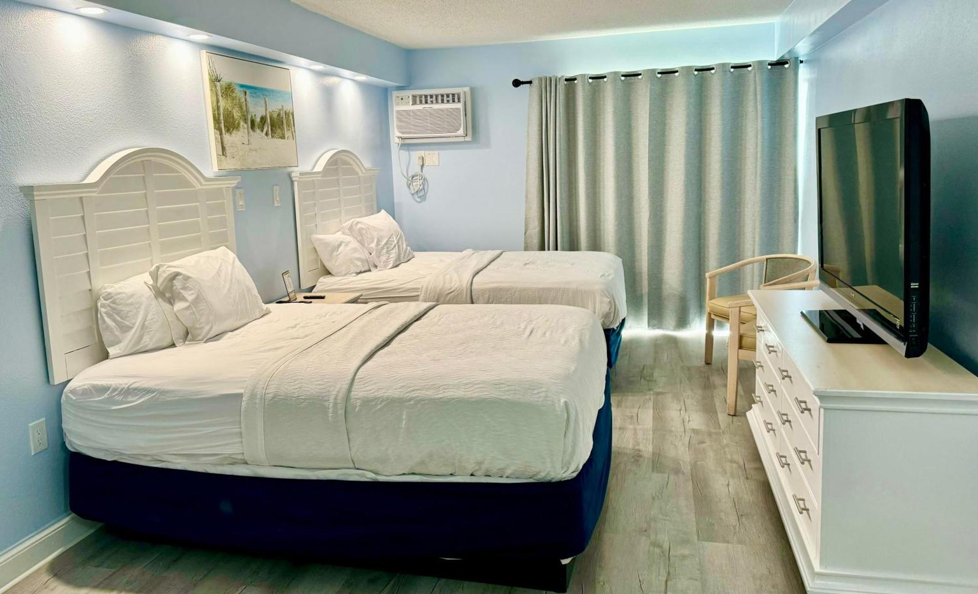Oceanfront Efficiency T506 Apartment *