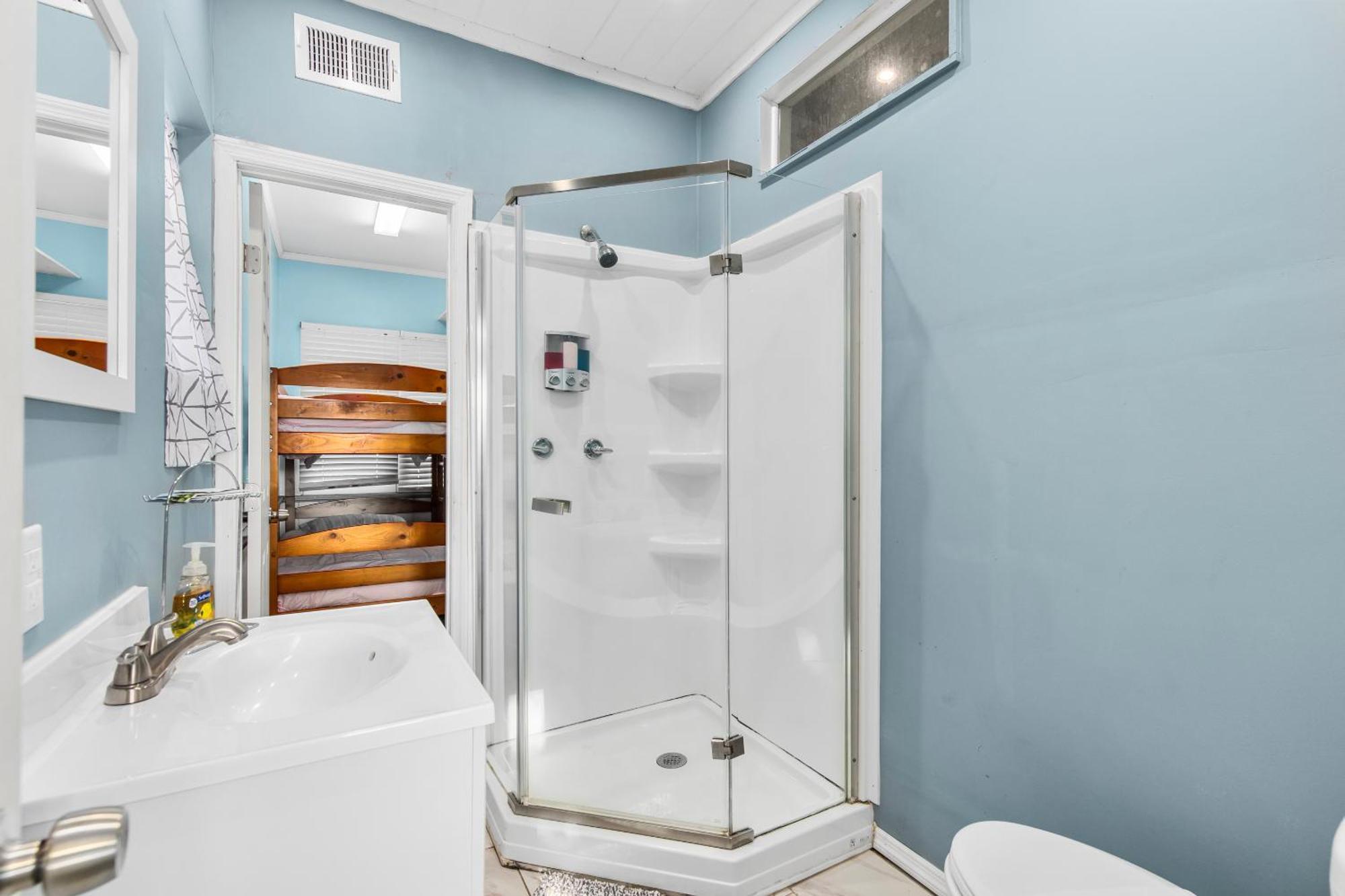 ﻿charming Centrally Located Ocean View W Huge Private Yard, Patio, Firepit, & Bbq * Myrtle Beach