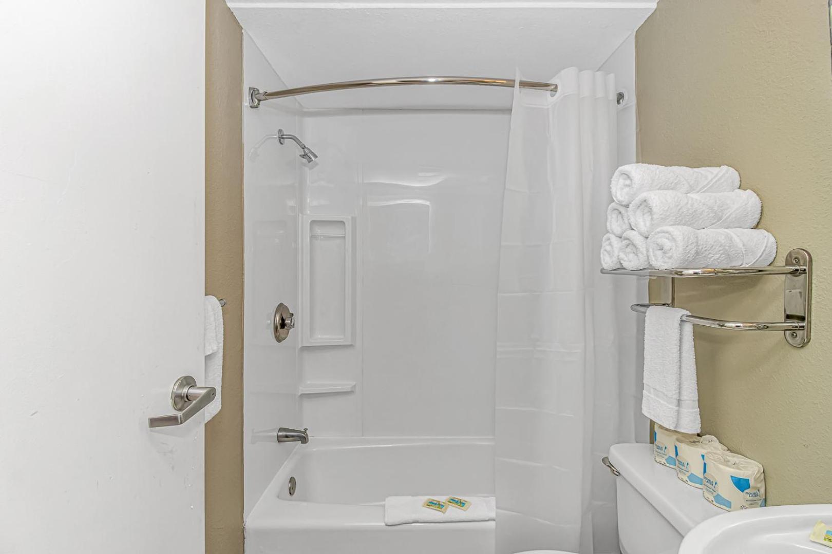 Oceanfront With Massive Indoor Waterpark! Water Slides And More! Dunes Village 347 Holiday home Myrtle Beach