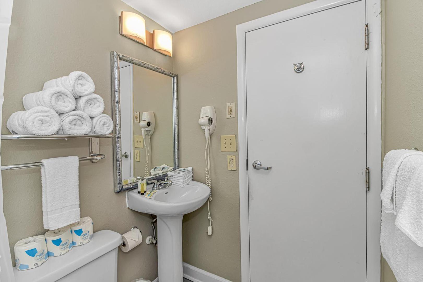 Oceanfront With Massive Indoor Waterpark! Water Slides And More! Dunes Village 347