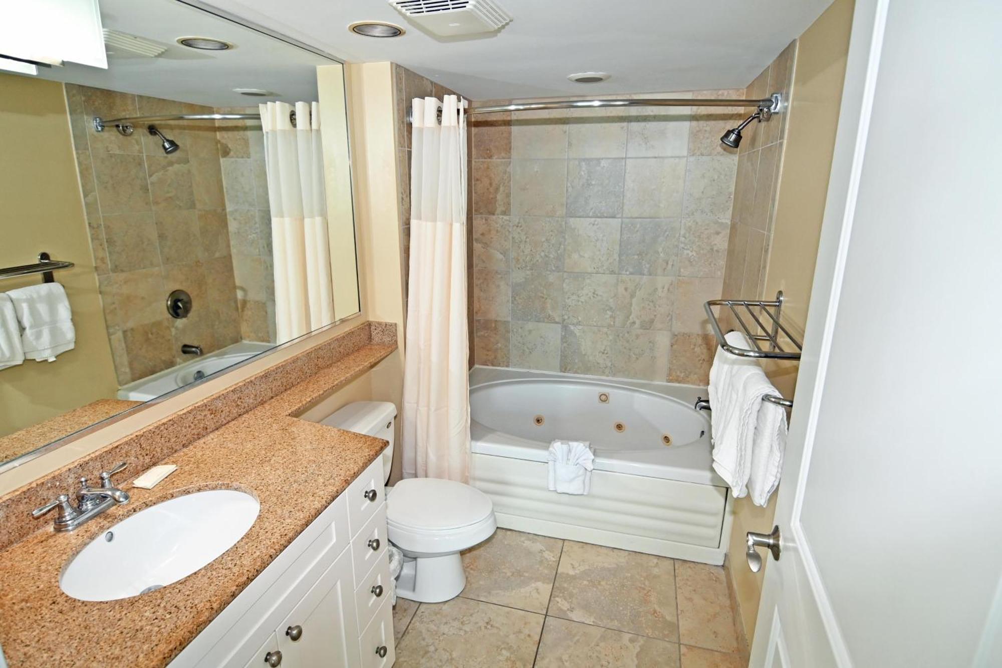 Apartment Sea1403 Seaside 3br/3b Condo, Lazy River, Multiple Pools *