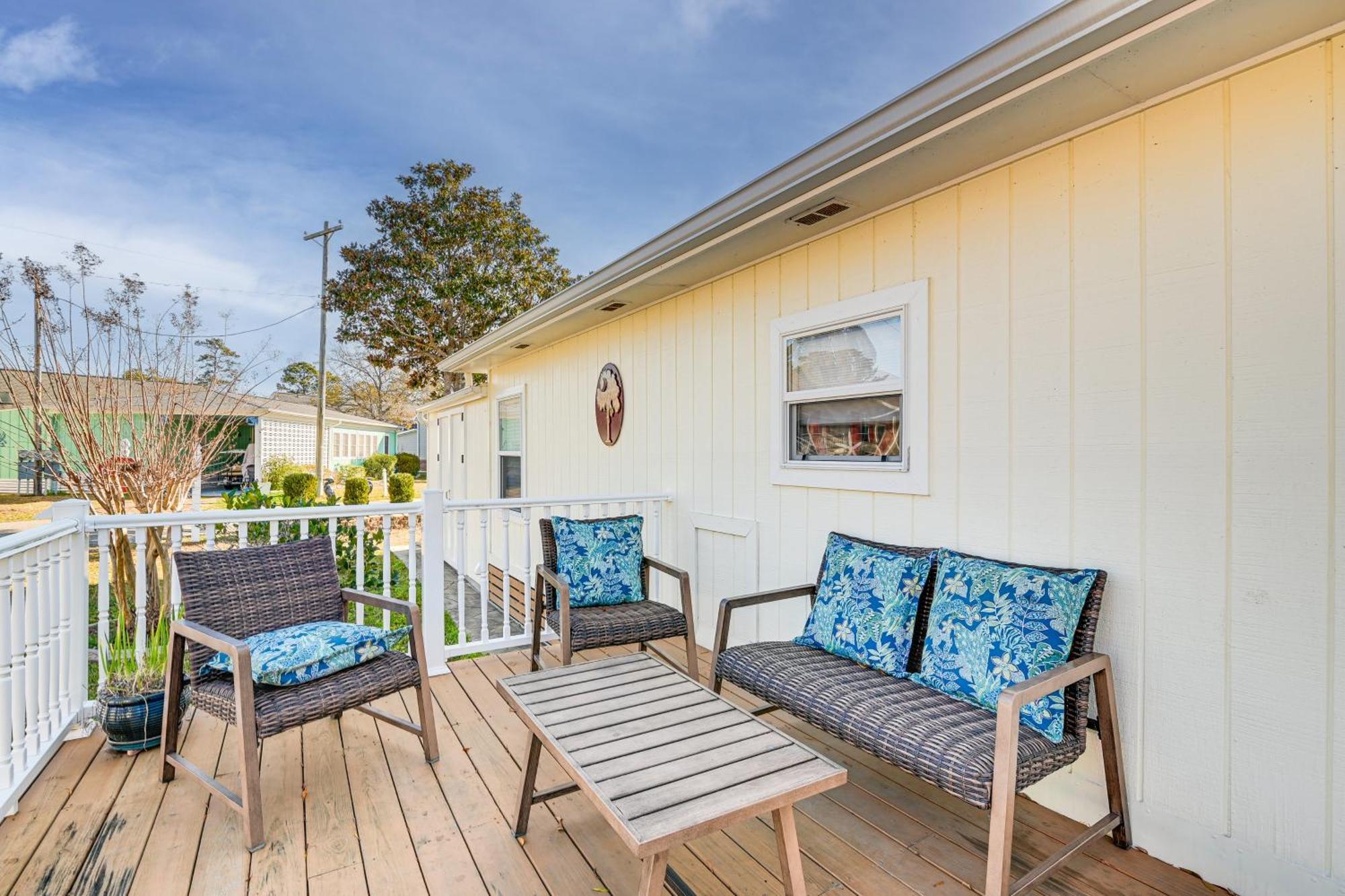 Cozy Surfside Getaway Less Than 1 Mi To Beach! Myrtle Beach
