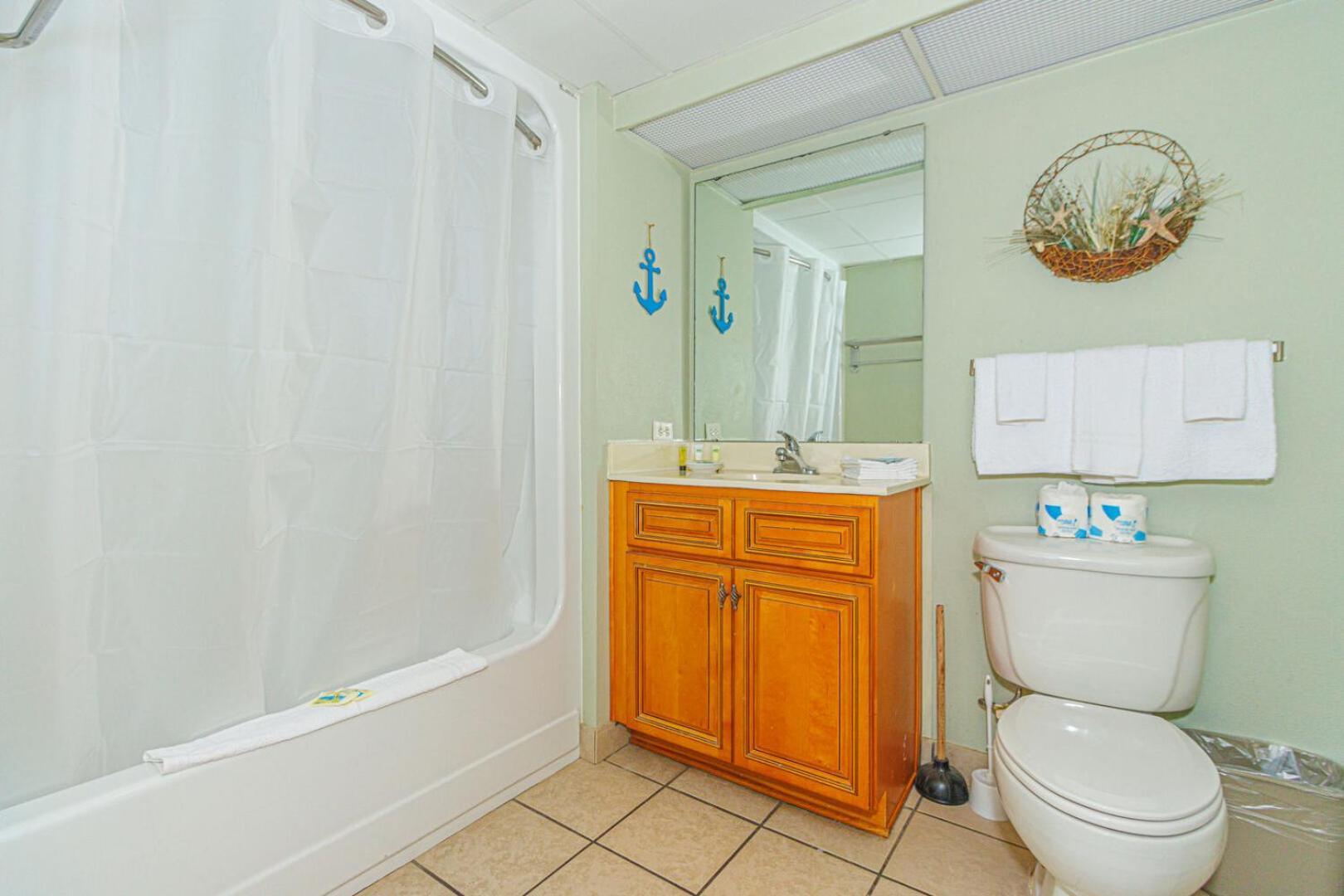 Direct Oceanfront 3 Bedroom - Compass Cove Mariner Tower 1415 Myrtle Beach