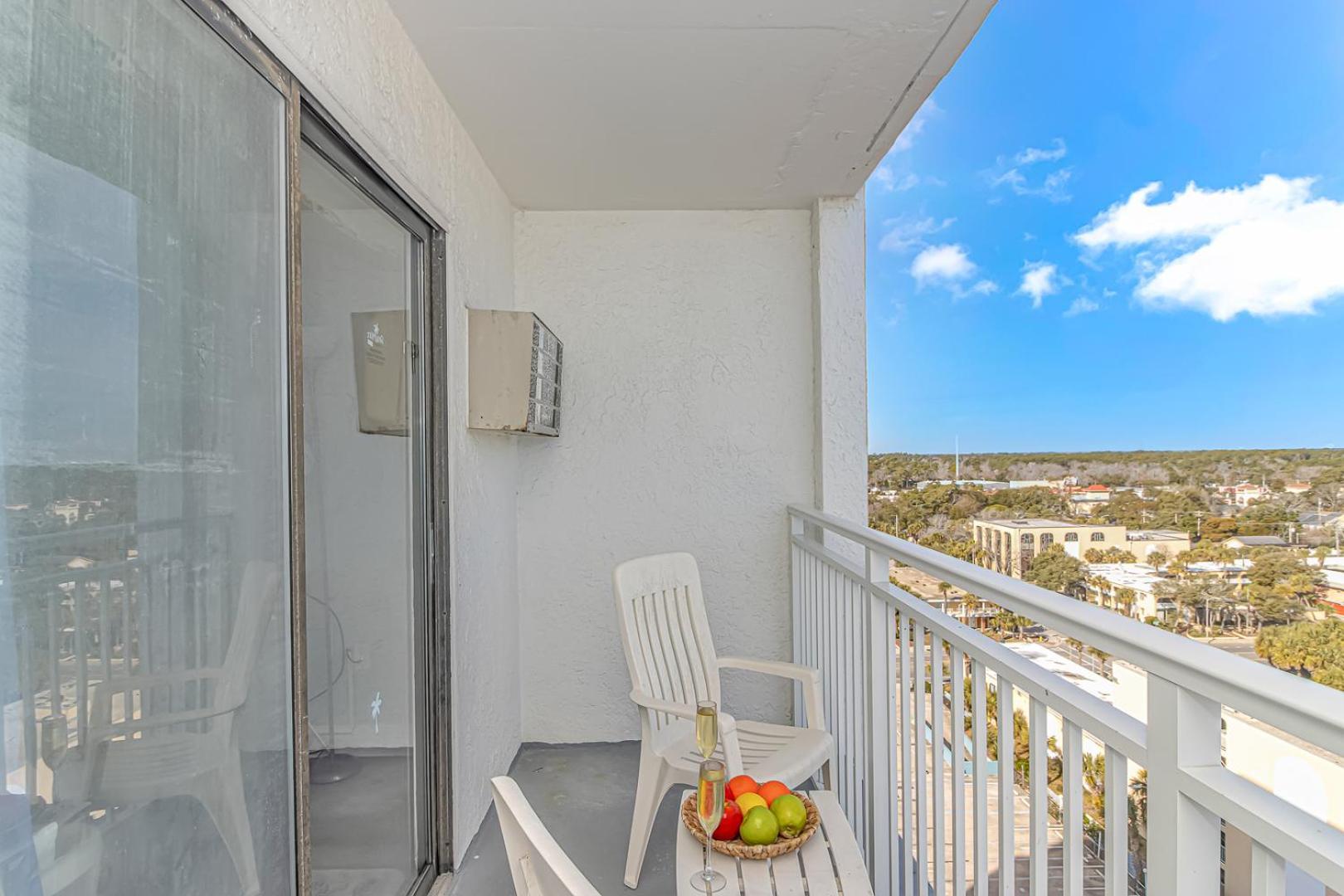 Completely Renovated Ocean View Suite! Perfect For 4 Guests! Sea Mist 51410 Holiday home