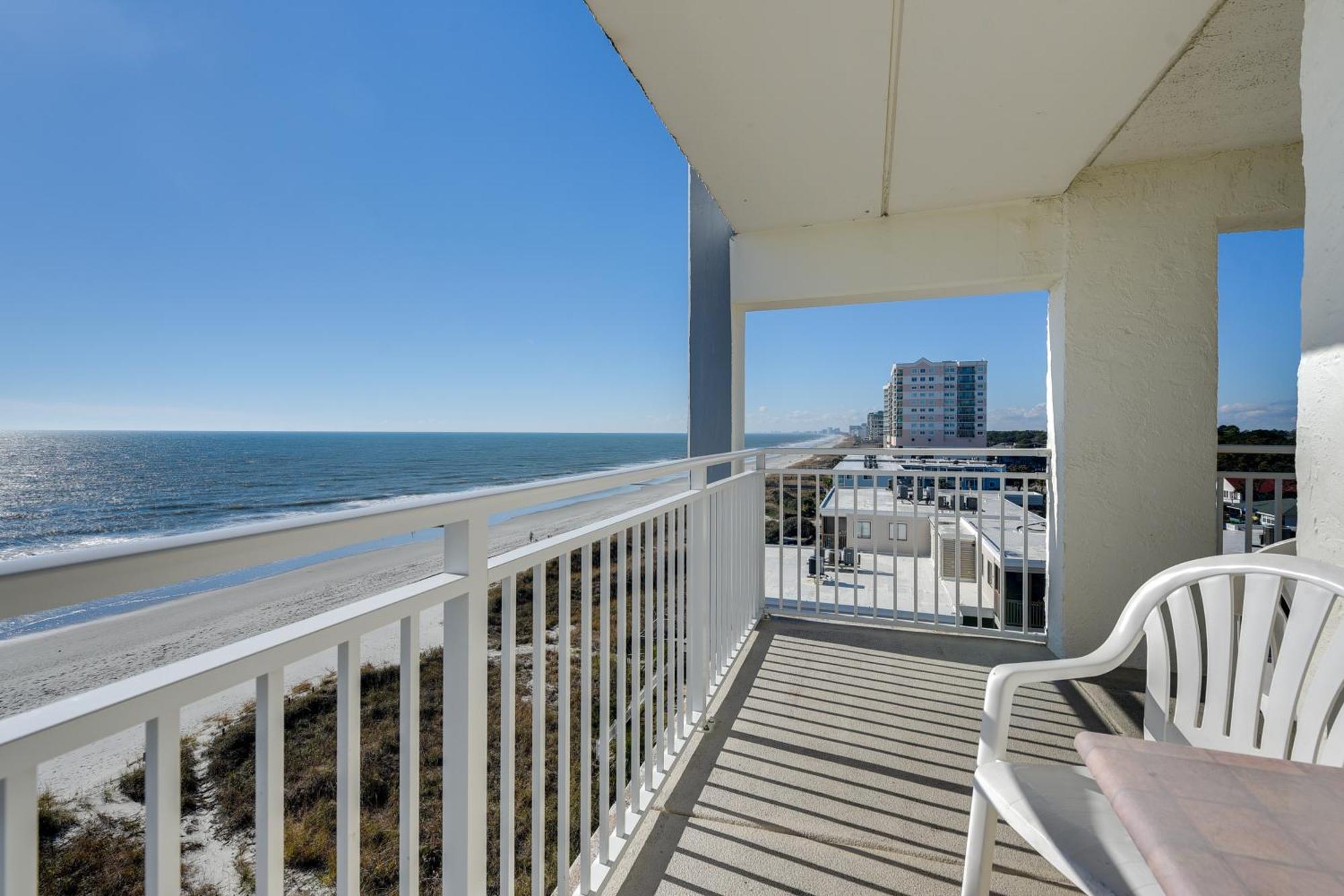 Apartment Oceanfront North With Indoor Pool
