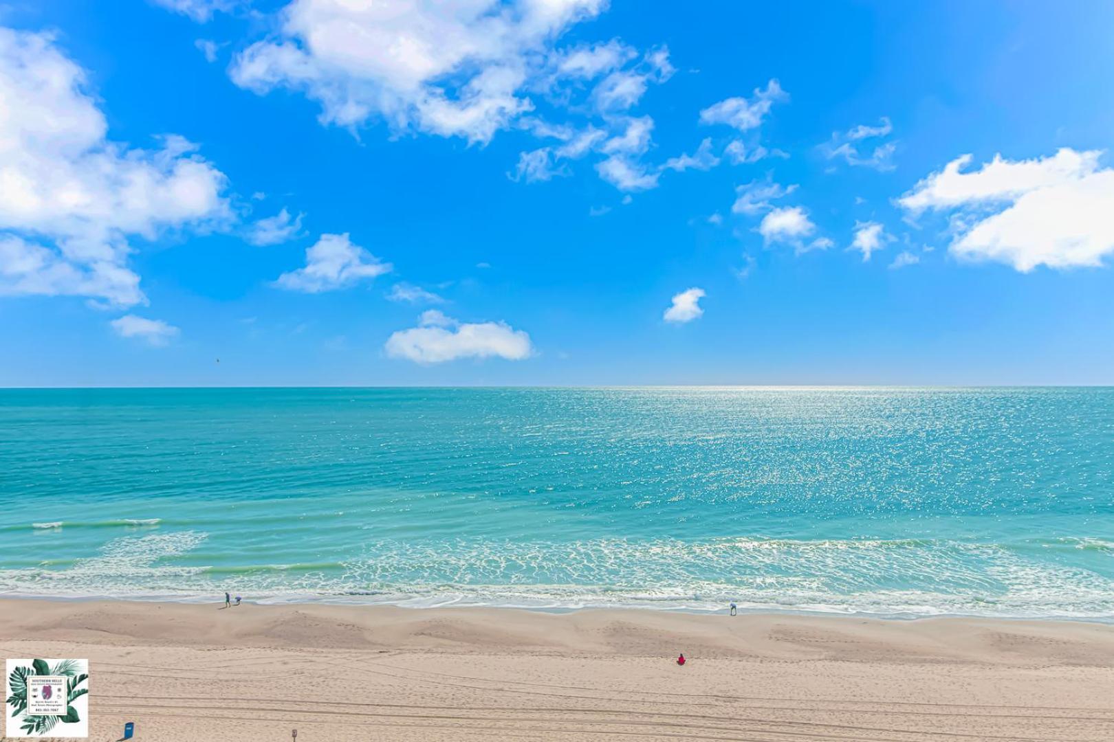 Immaculate! Beautifully Renovated Oceanfront 1 Bedroom - Sleeps 6! - Roxanne Towers Unit 804 Holiday home *