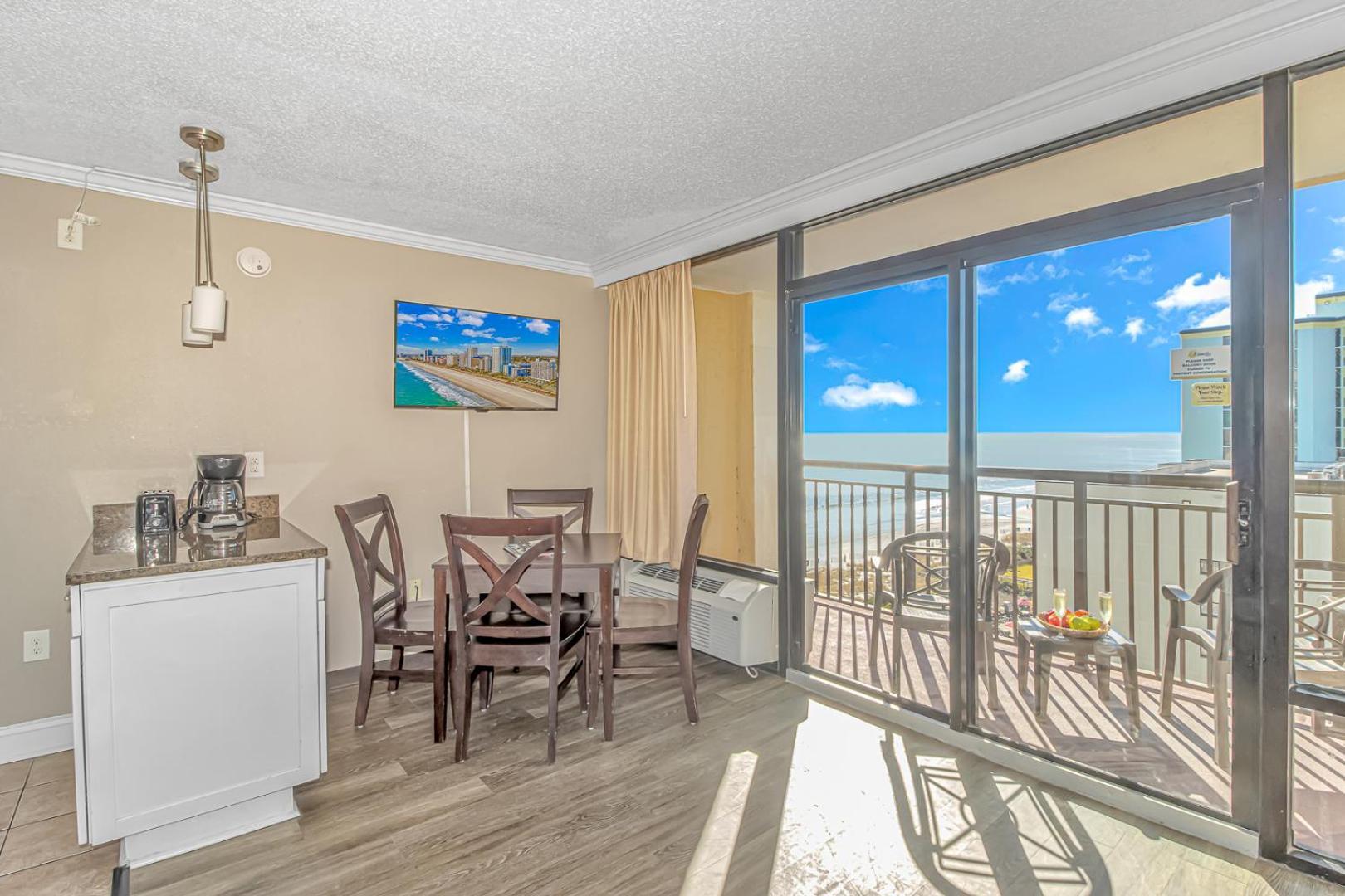 Immaculate Ocean View Suite!-caravelle 1004-sleeps 6 Guests! Holiday home