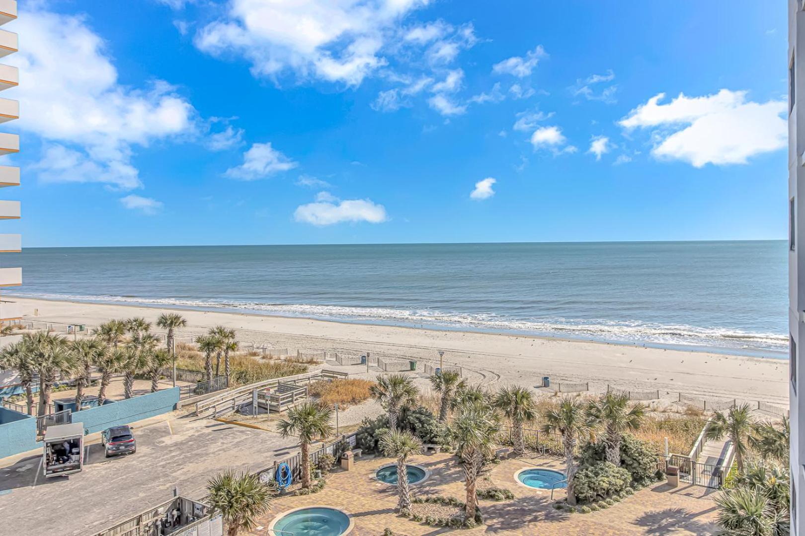 Good Time Charlies Oceanfront Retreat *
