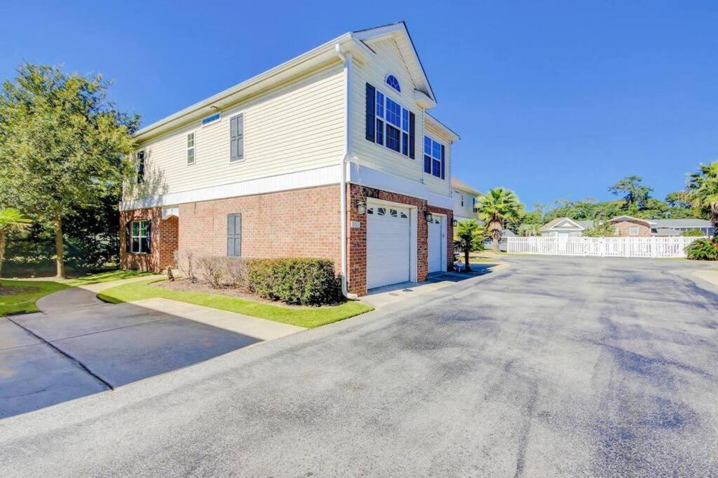 Spacious House With Pool Near The 2165 * Myrtle Beach
