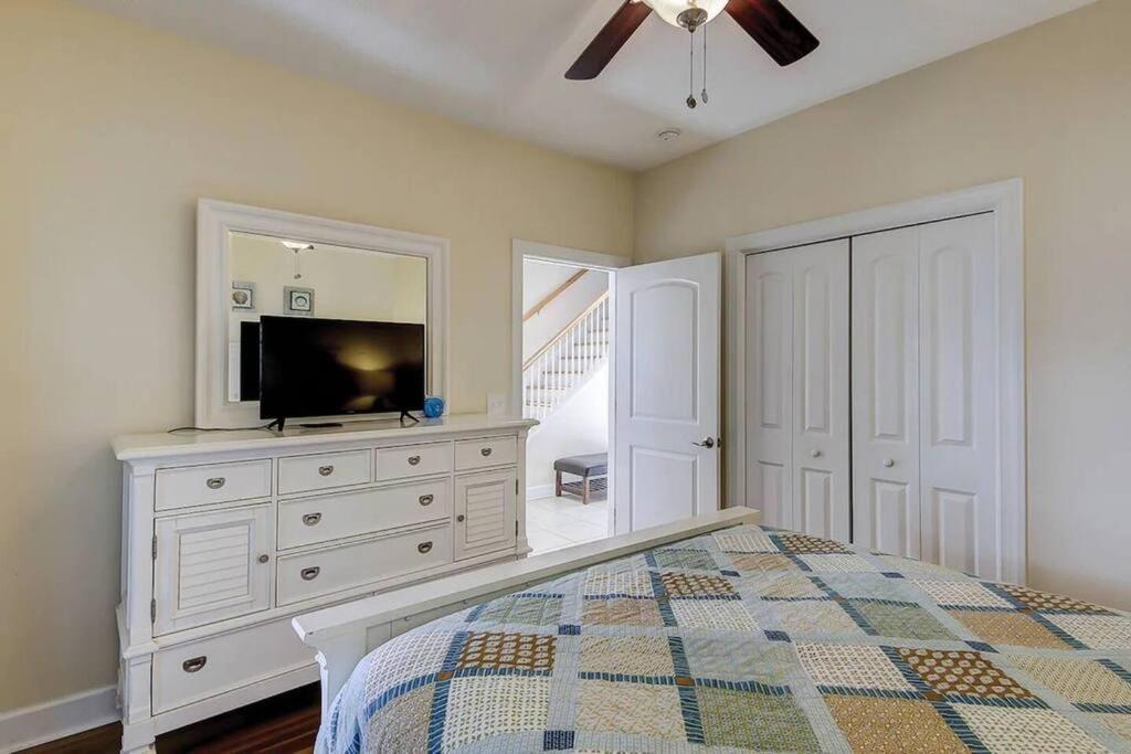 Apartment Spacious House With Pool Near The 2165 Myrtle Beach