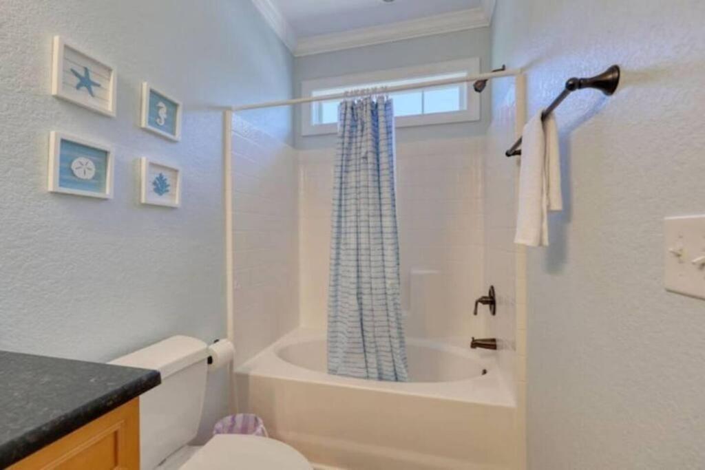 Spacious House With Pool Near The 2165 Apartment Myrtle Beach