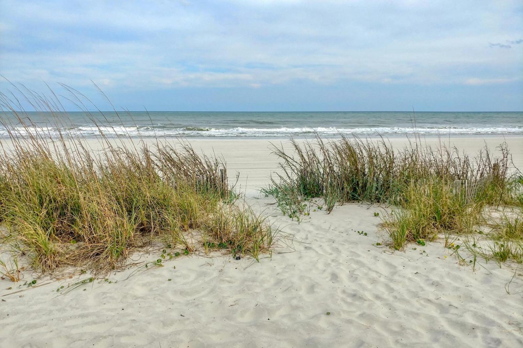 2501 S Ocean Blvd, 1025 - Ocean View Sleeps 6 * Myrtle Beach