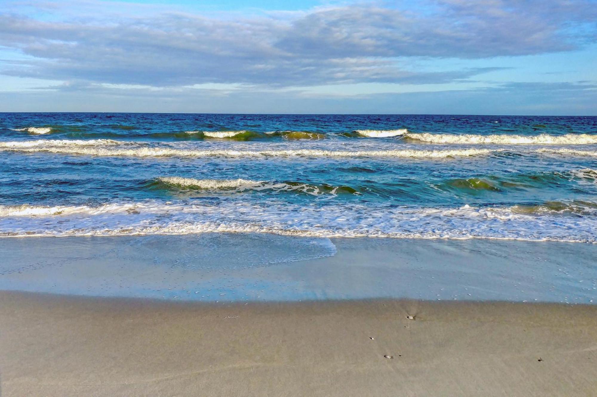 2501 S Ocean Blvd, 0407 - Ocean Front Sleeps 6 * Myrtle Beach