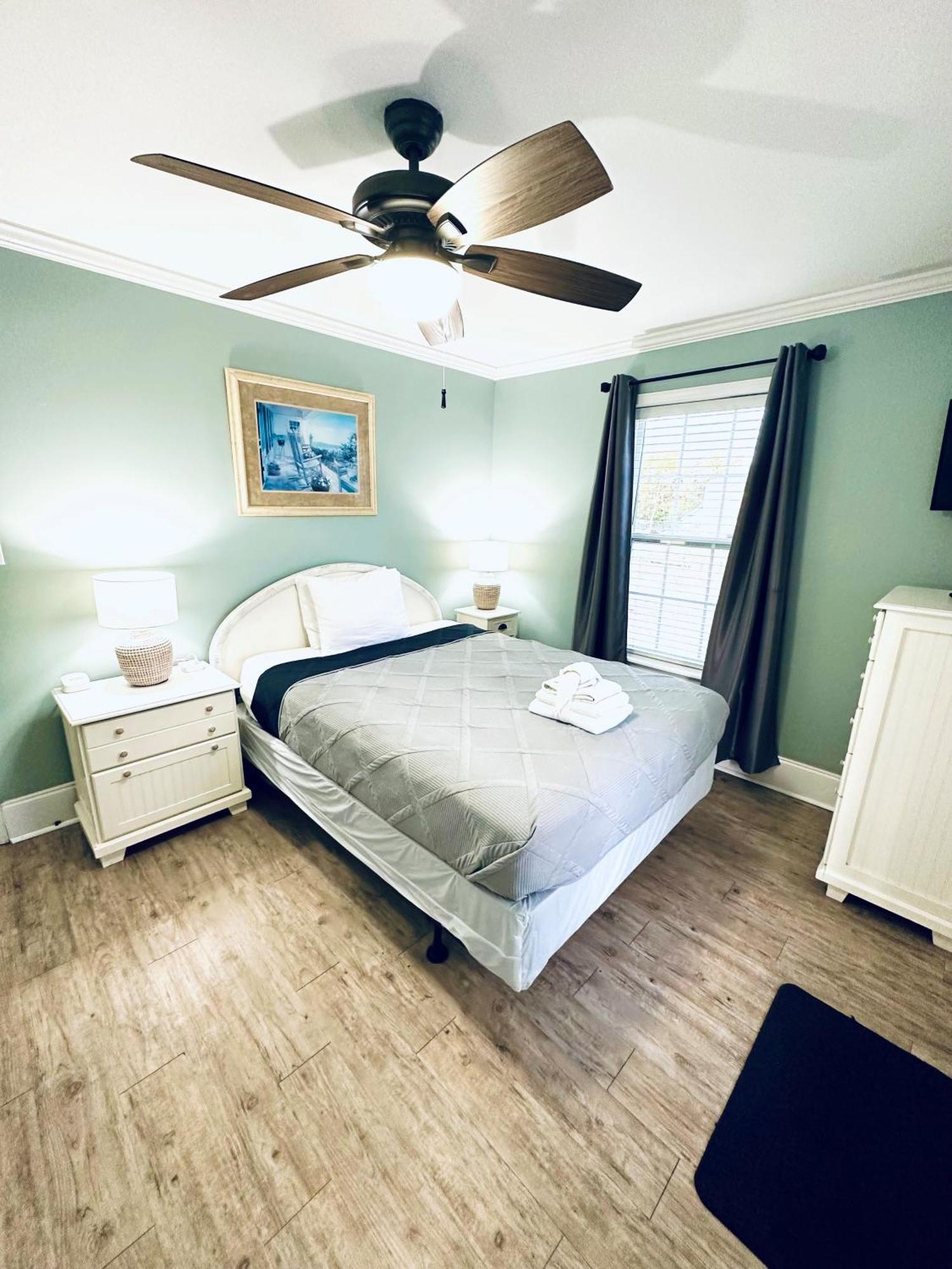 Ocean View Luxury - Sleeps 16 Holiday home