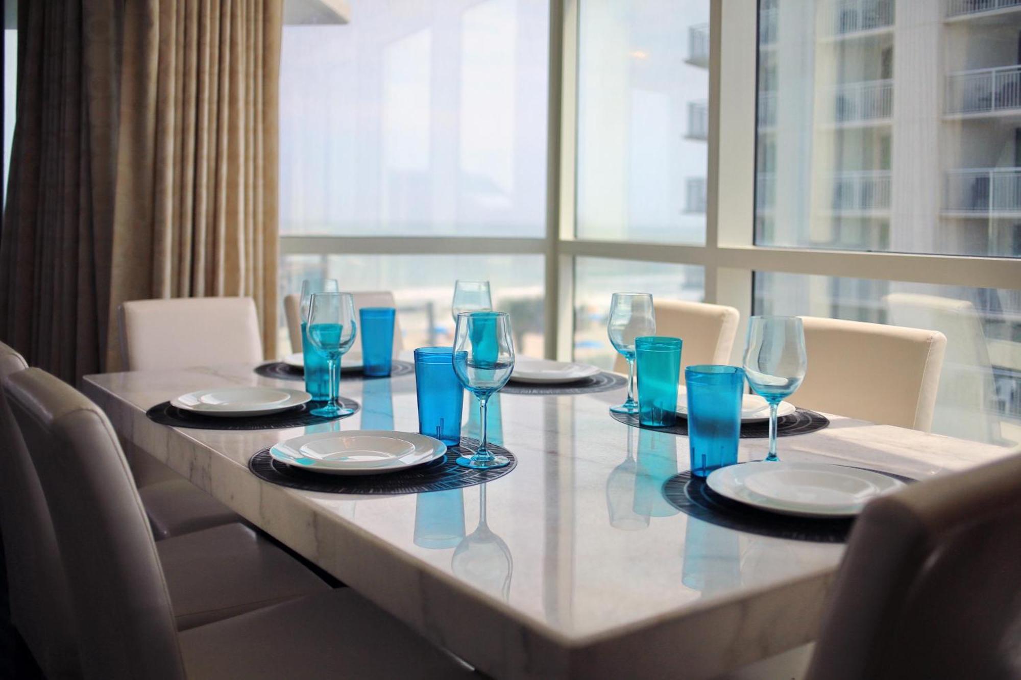 107 S Ocean Blvd, 0308 - Ocean Front Sleeps 6 *