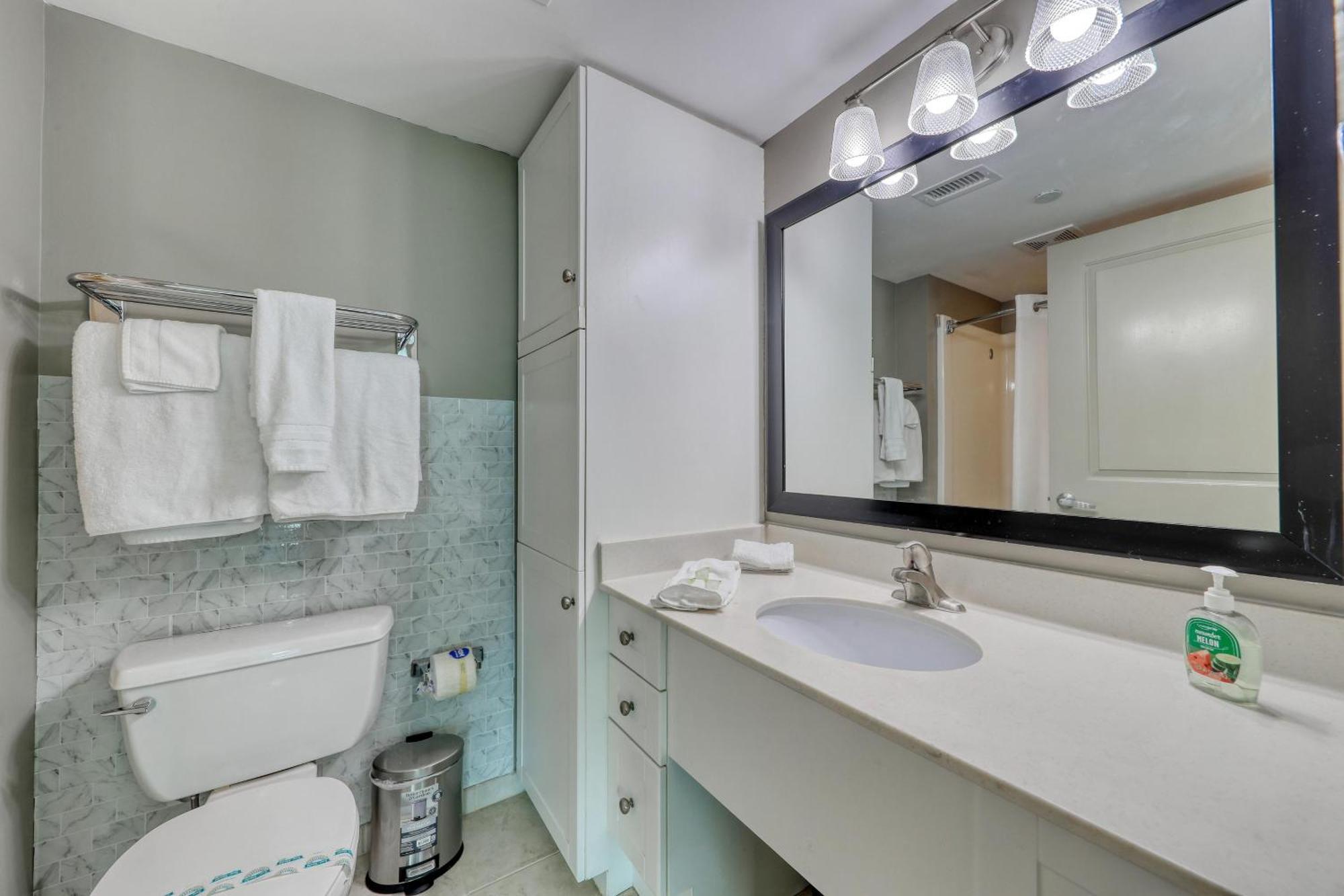 Holiday home 107 S Ocean Blvd, 0308 - Ocean Front Sleeps 6 *